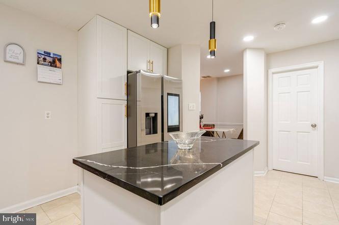 WOODSTREAM EAST - Residential Lease