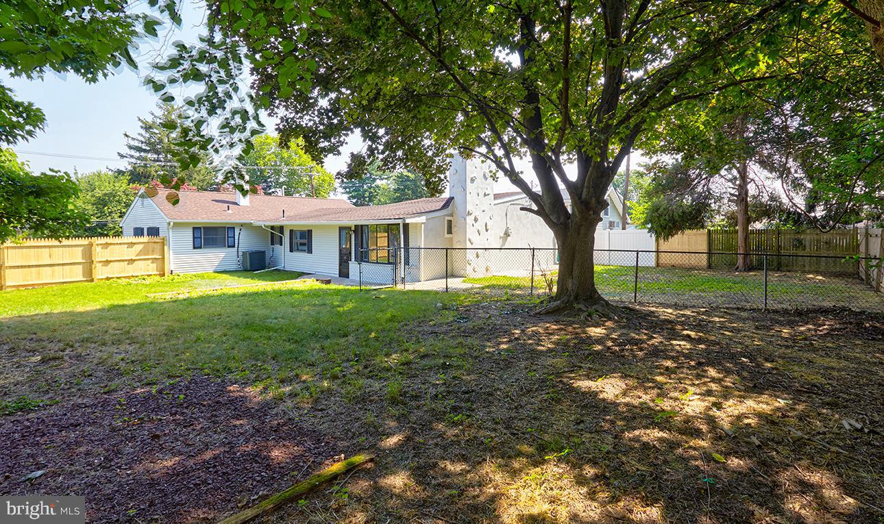PENNSBURY HGTS - Residential