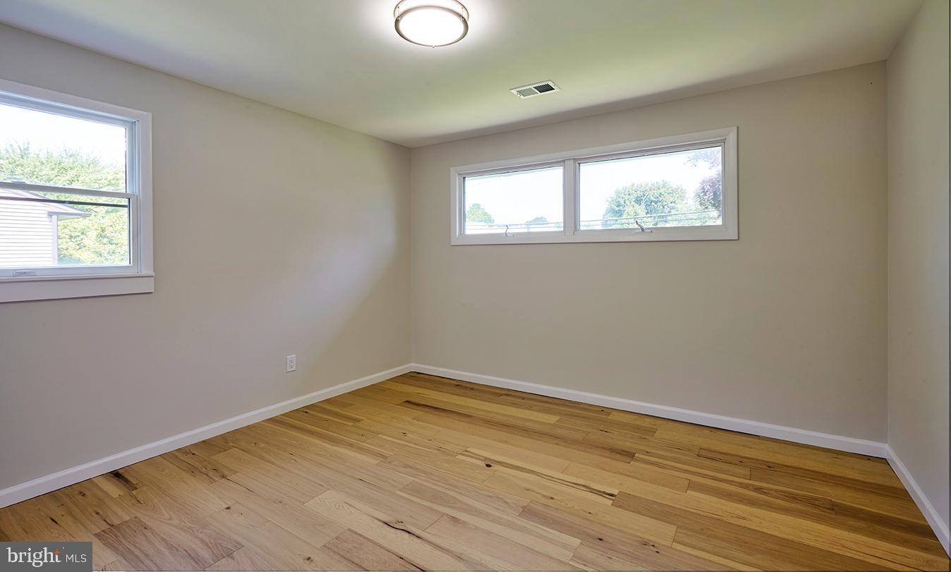PENNSBURY HGTS - Residential