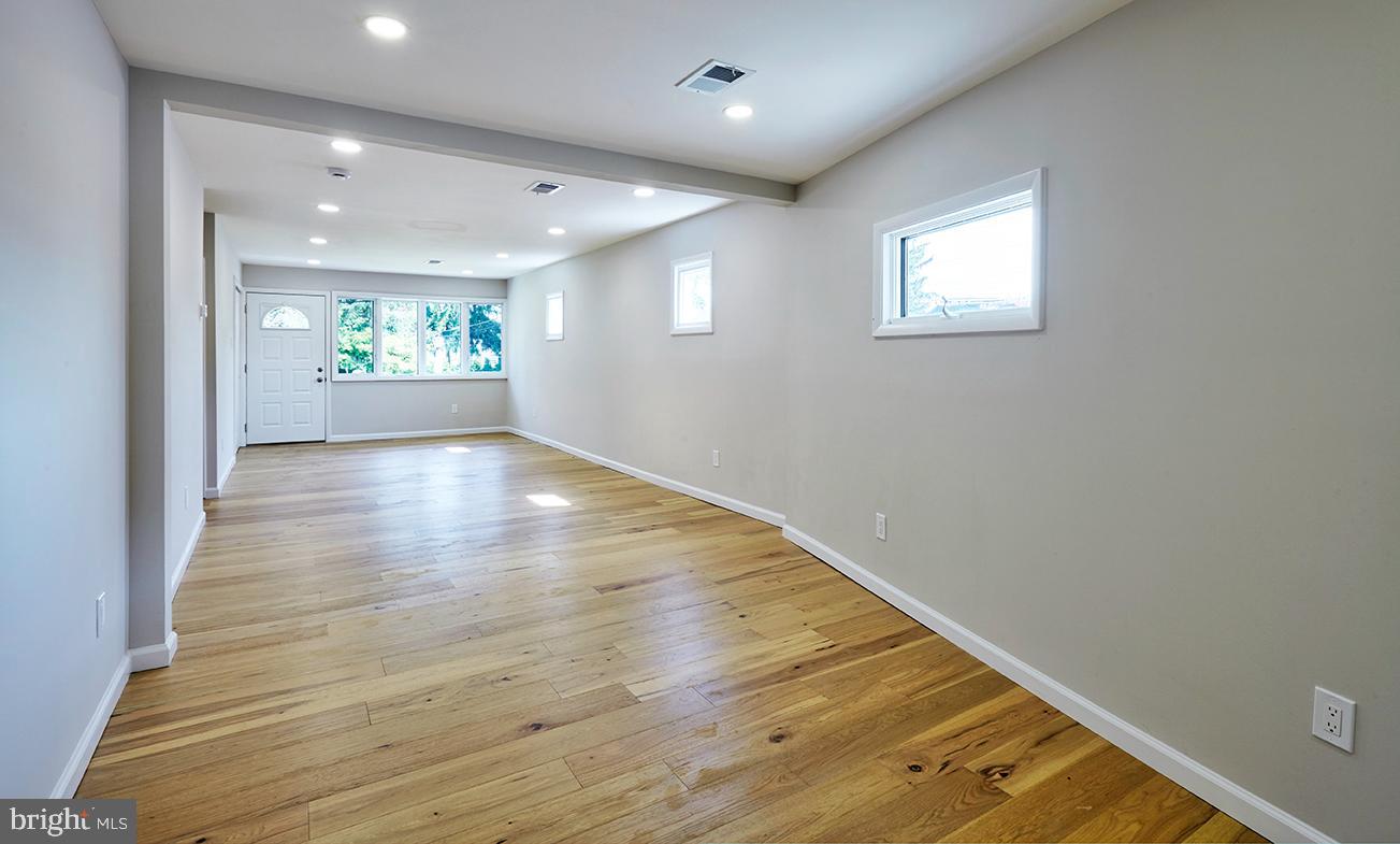 PENNSBURY HGTS - Residential
