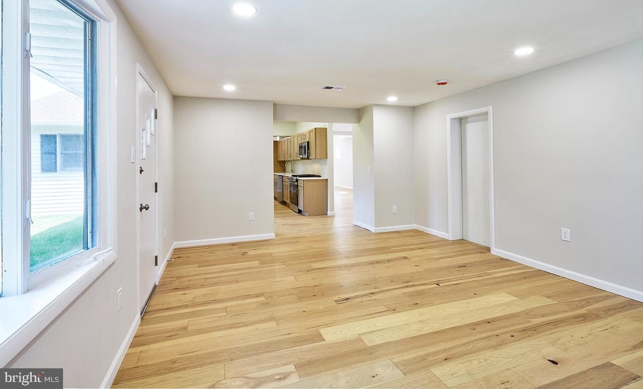 PENNSBURY HGTS - Residential
