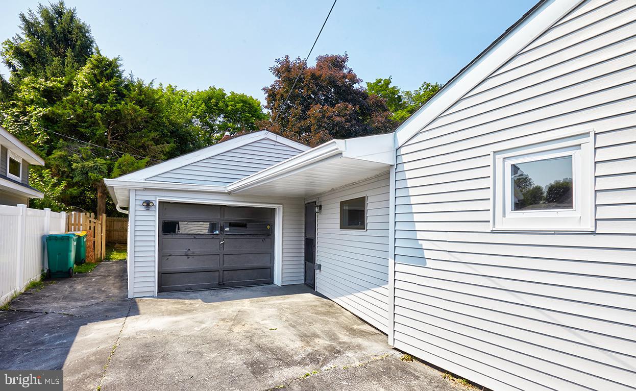 PENNSBURY HGTS - Residential