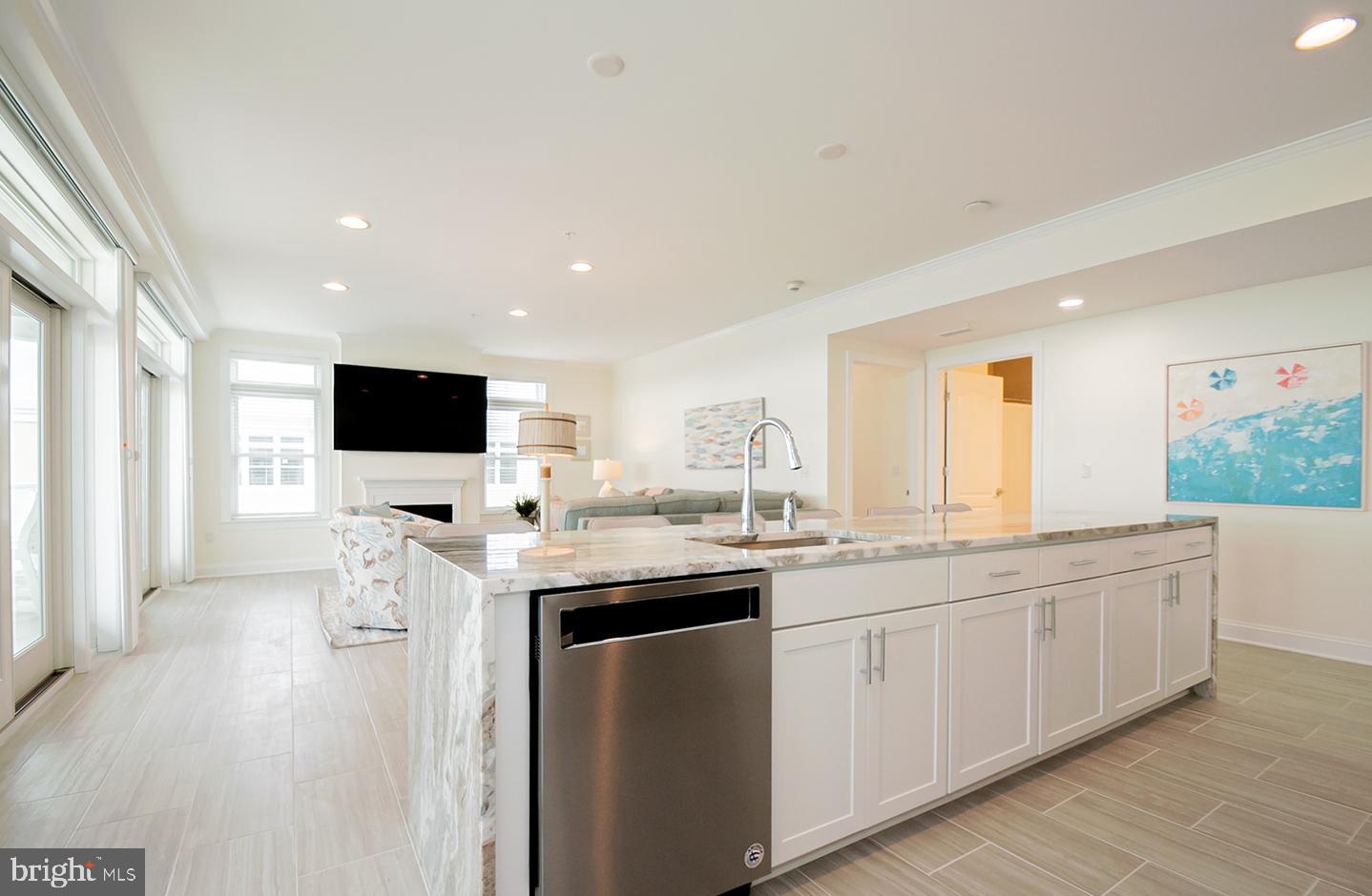 LIGHTHOUSE COVE - Residential