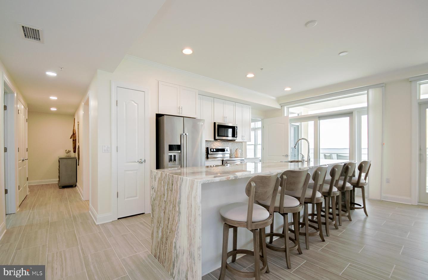 LIGHTHOUSE COVE - Residential