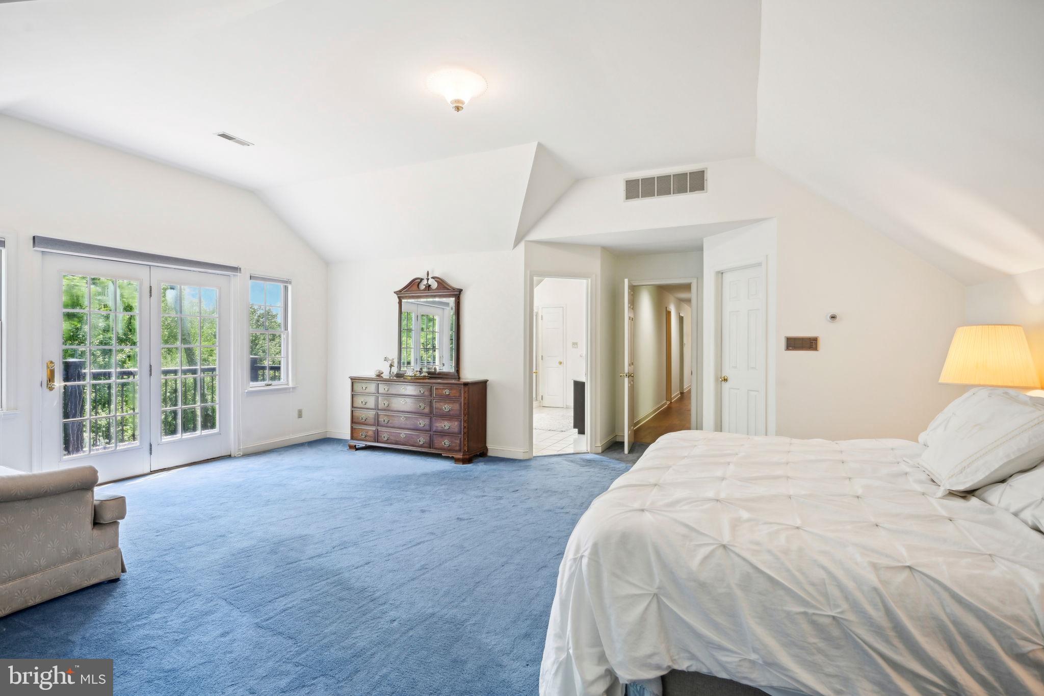 PENNOCK WOODS - Residential