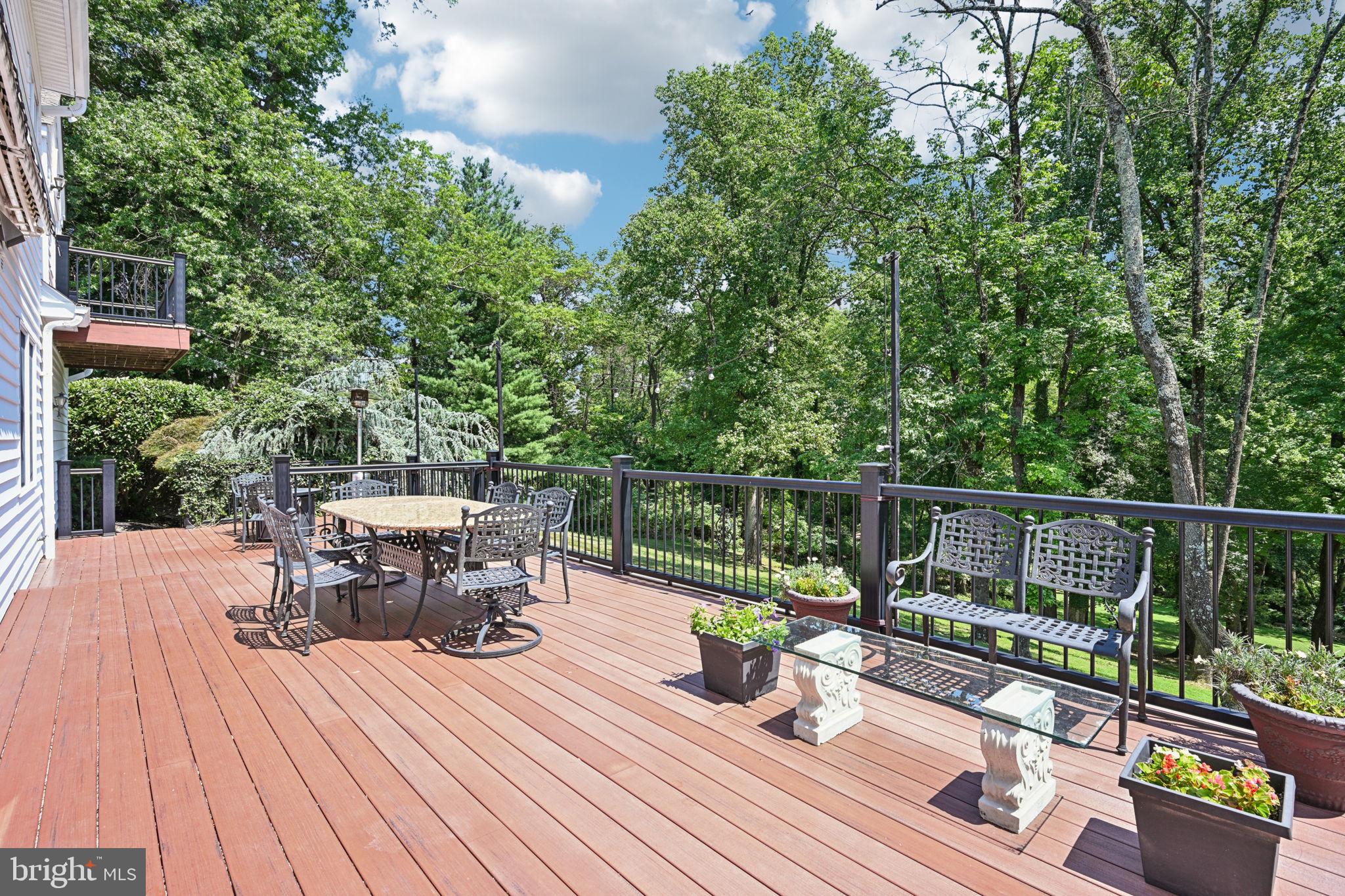 PENNOCK WOODS - Residential