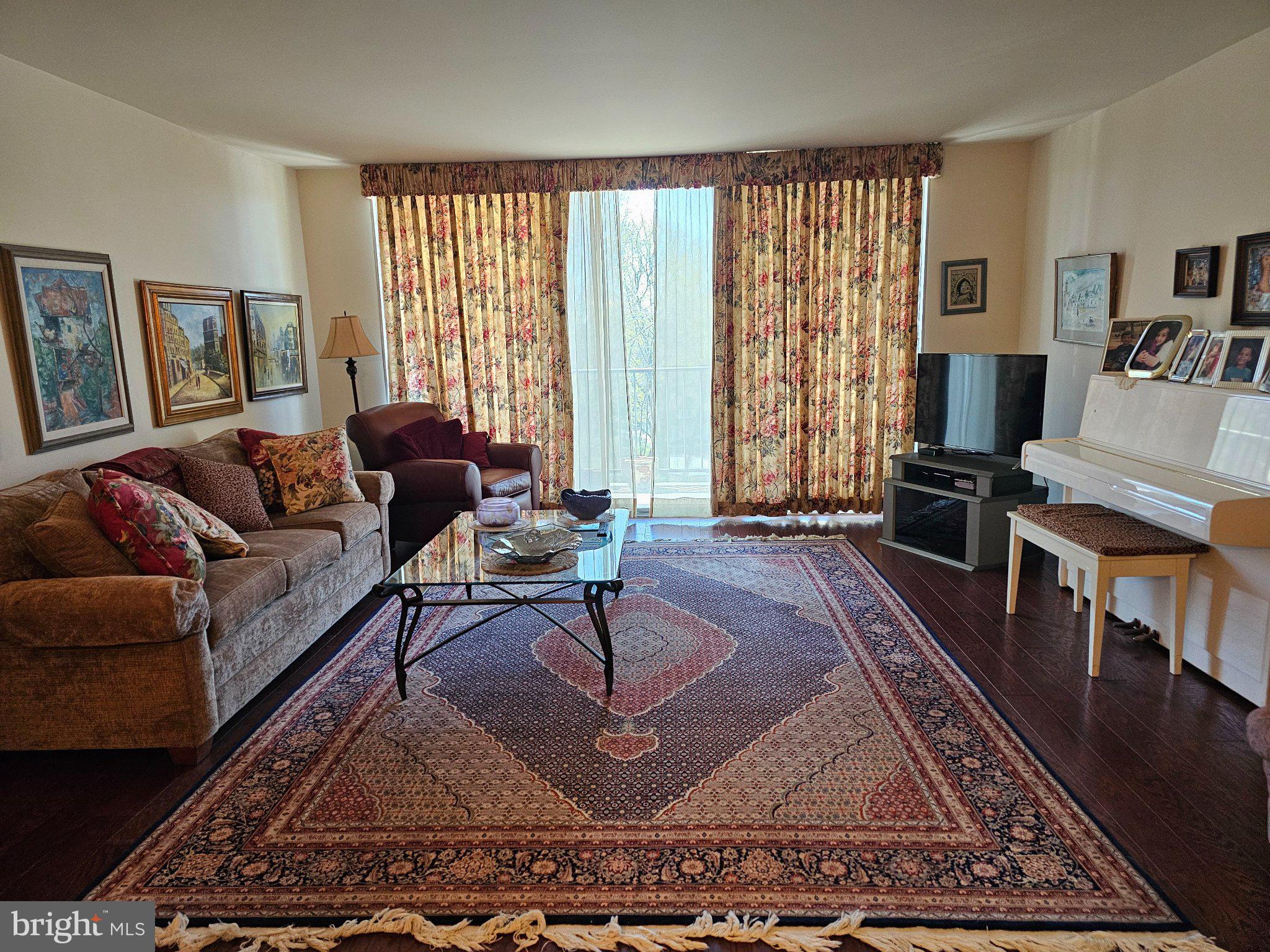 BEAVER HILL - Residential