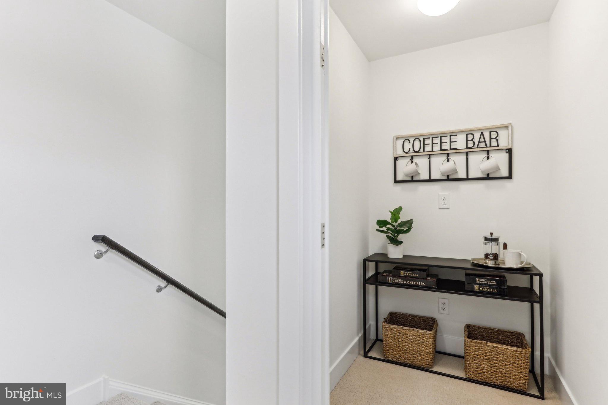 RIVER PLACE - Residential