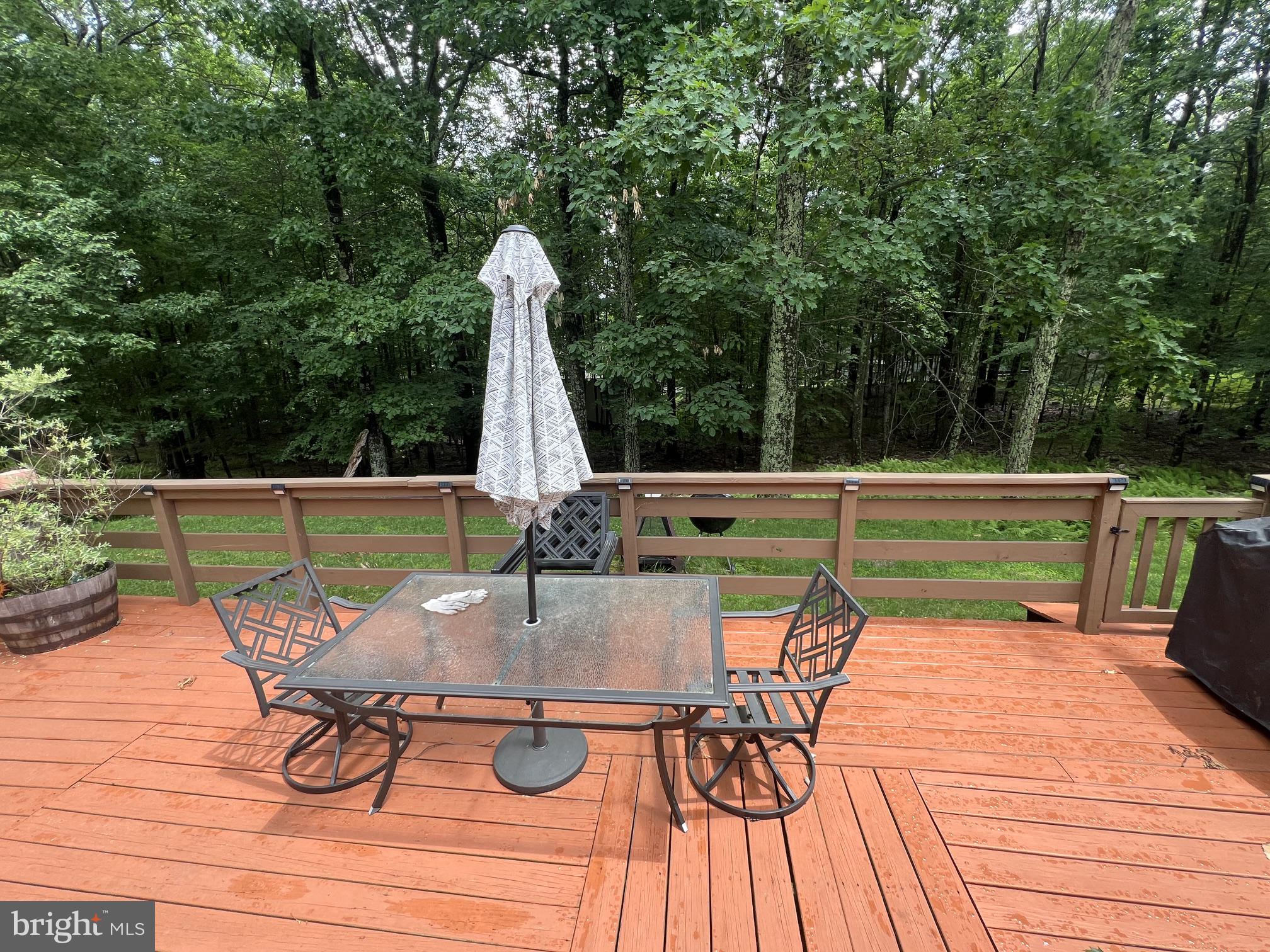 PINE RIDGE - Residential