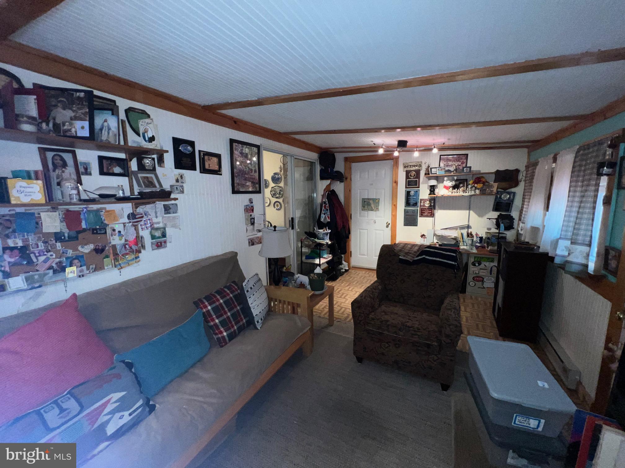 PINE RIDGE - Residential