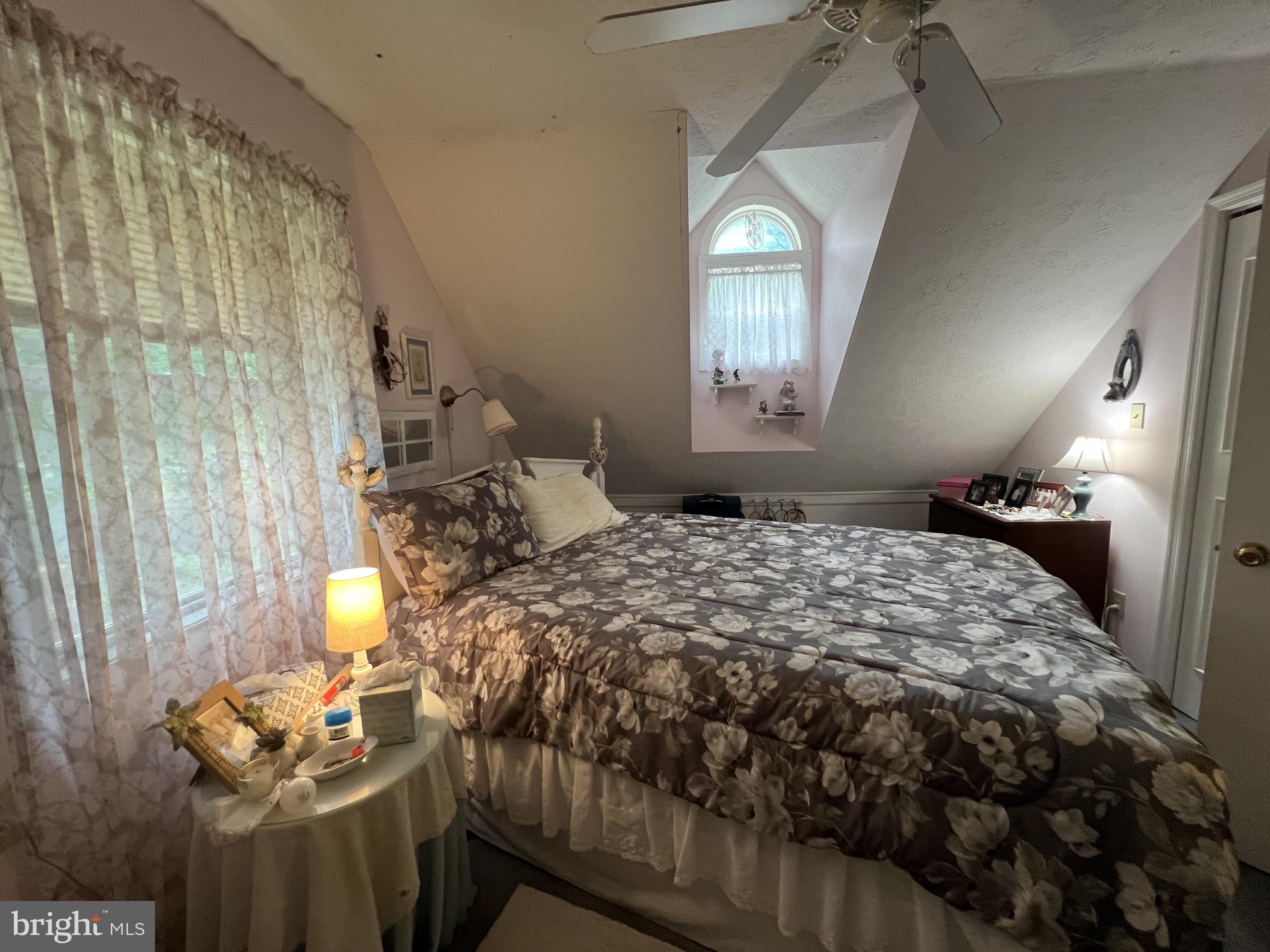 PINE RIDGE - Residential