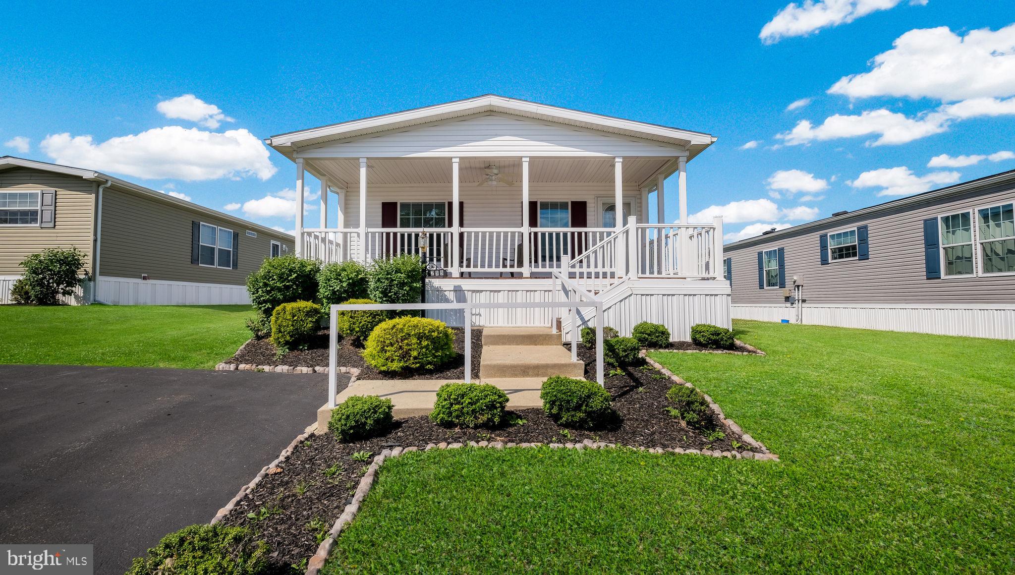 NESHAMINY FALLS - Residential
