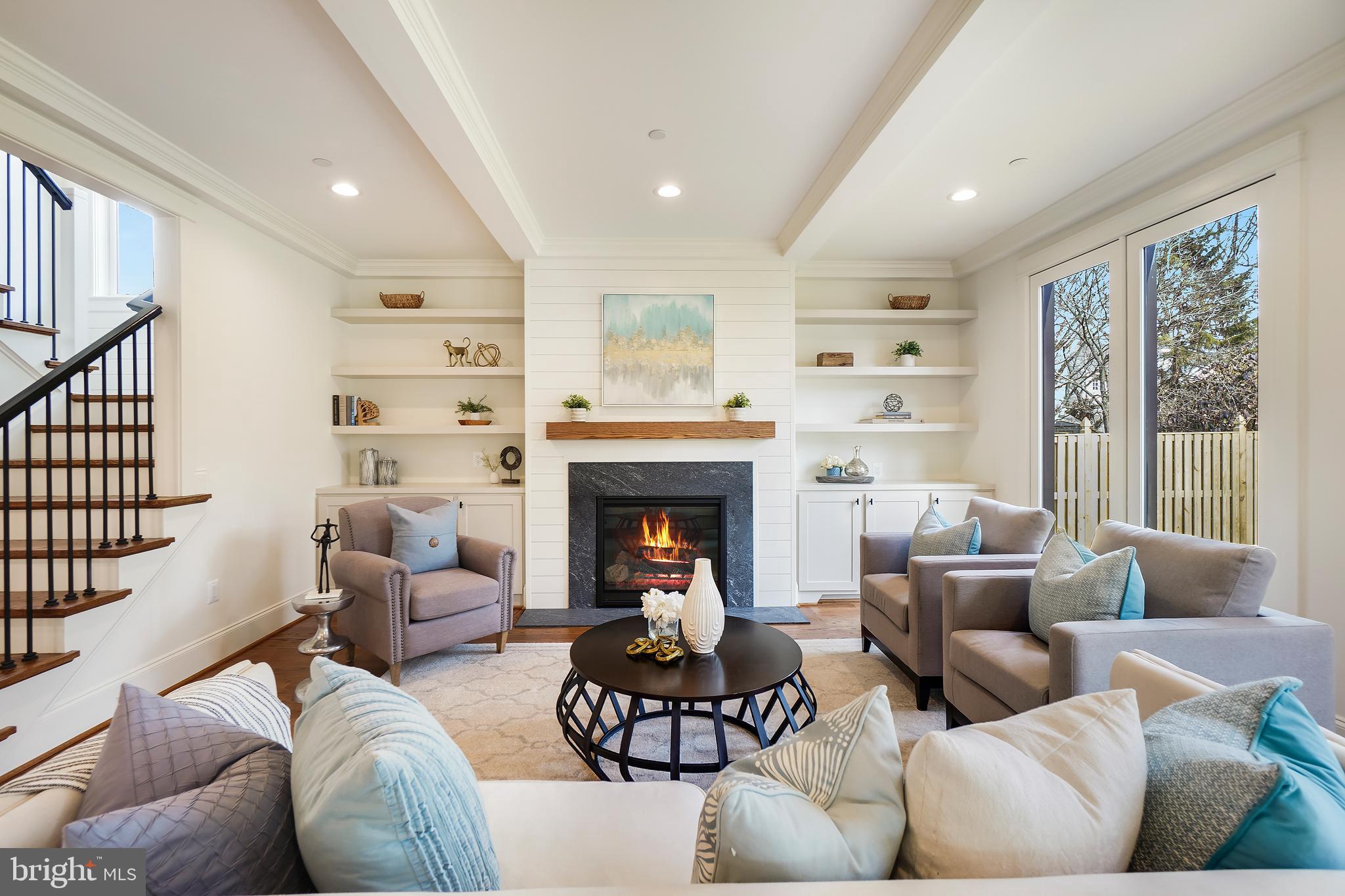 GREENWICH FOREST - Residential