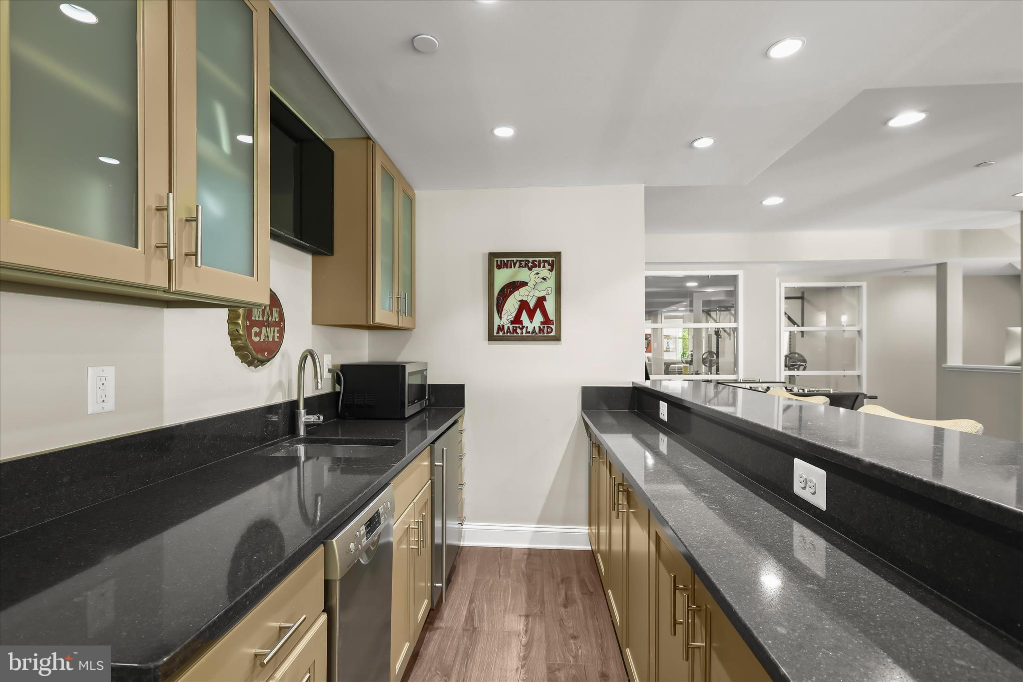 CLOVERFIELD - Residential