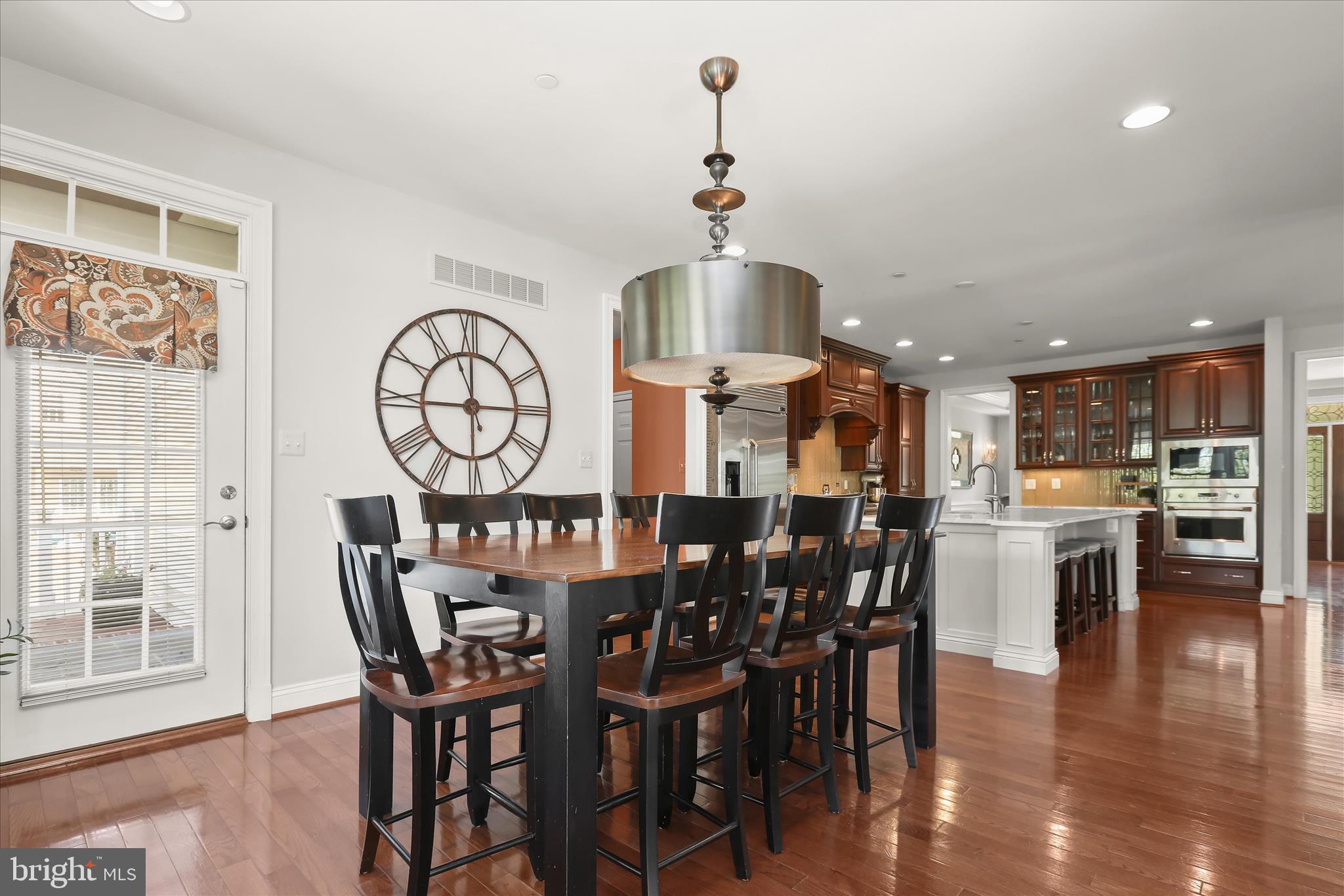 CLOVERFIELD - Residential