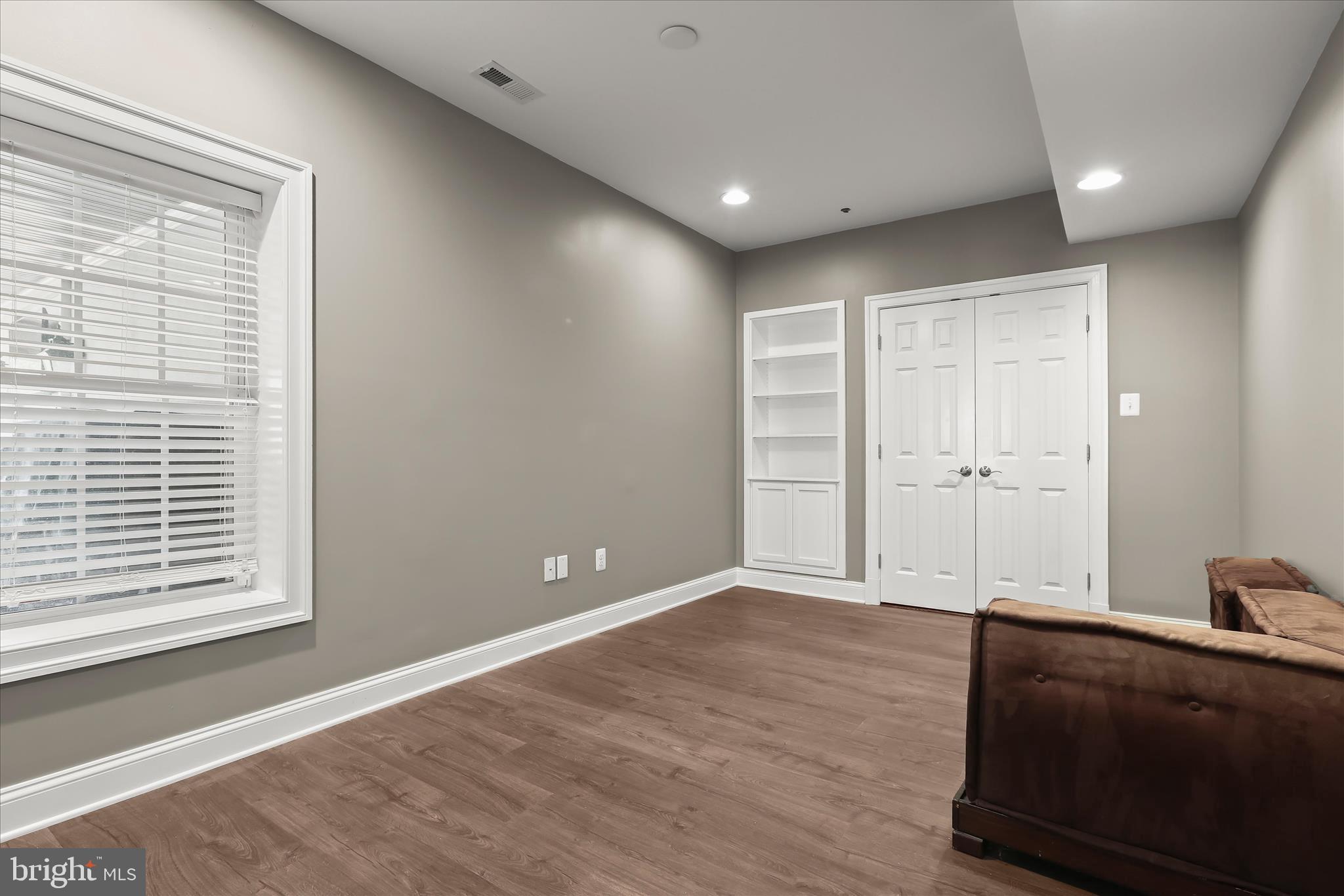 CLOVERFIELD - Residential