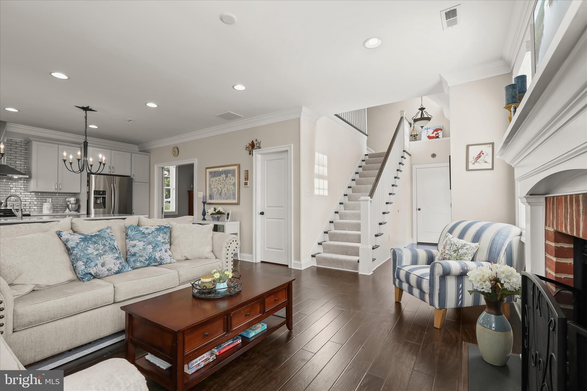 CLOVERFIELD - Residential