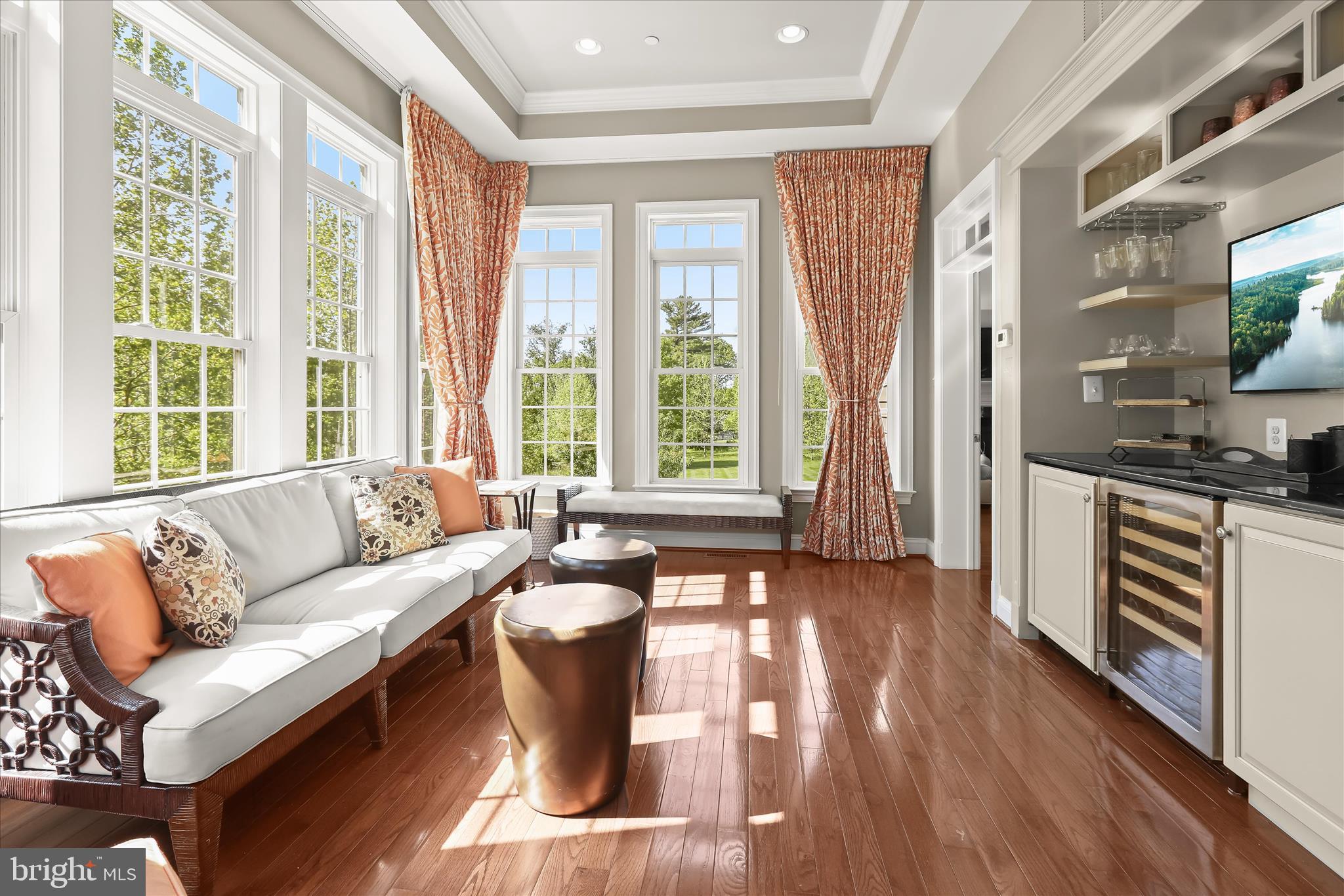 CLOVERFIELD - Residential