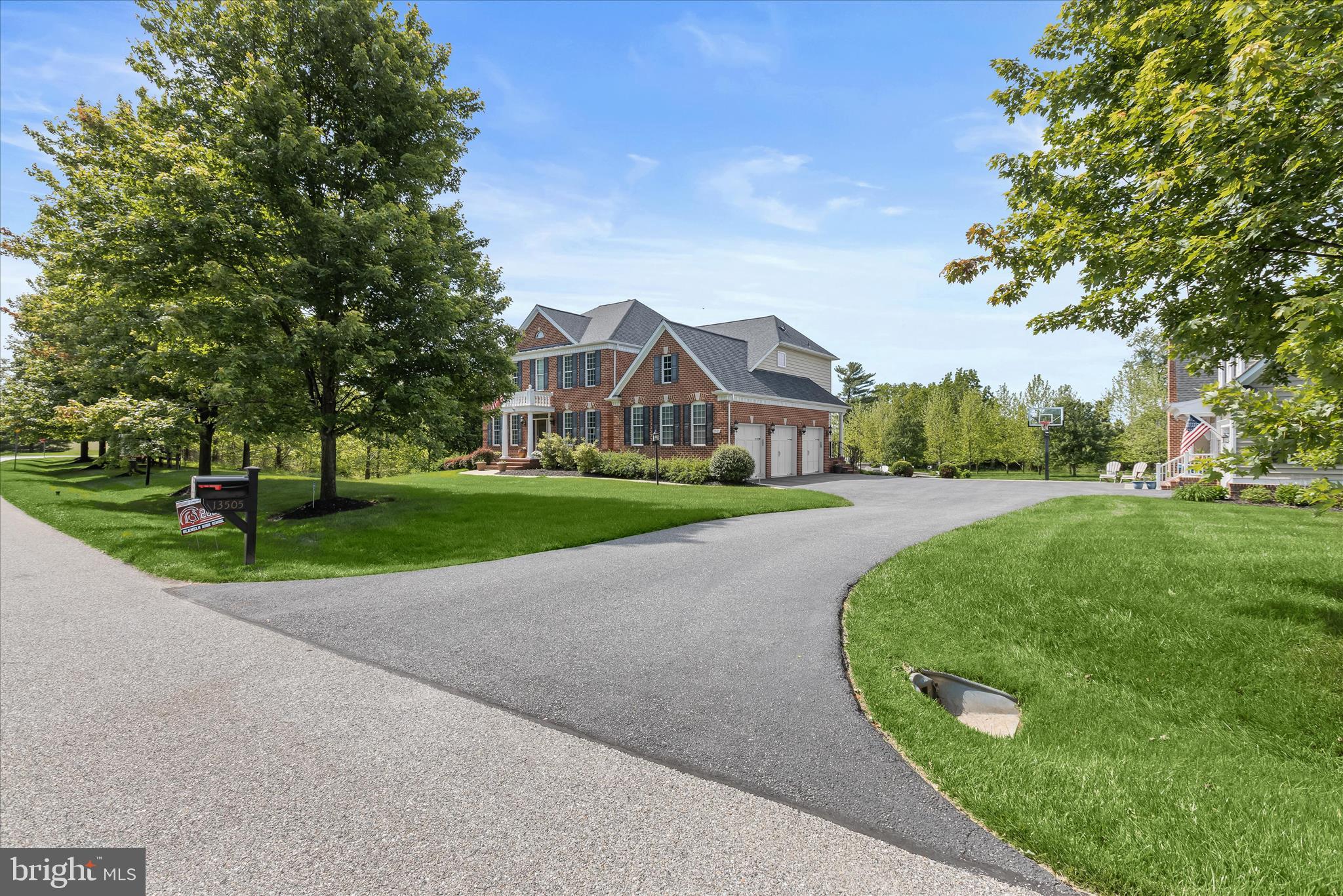 CLOVERFIELD - Residential
