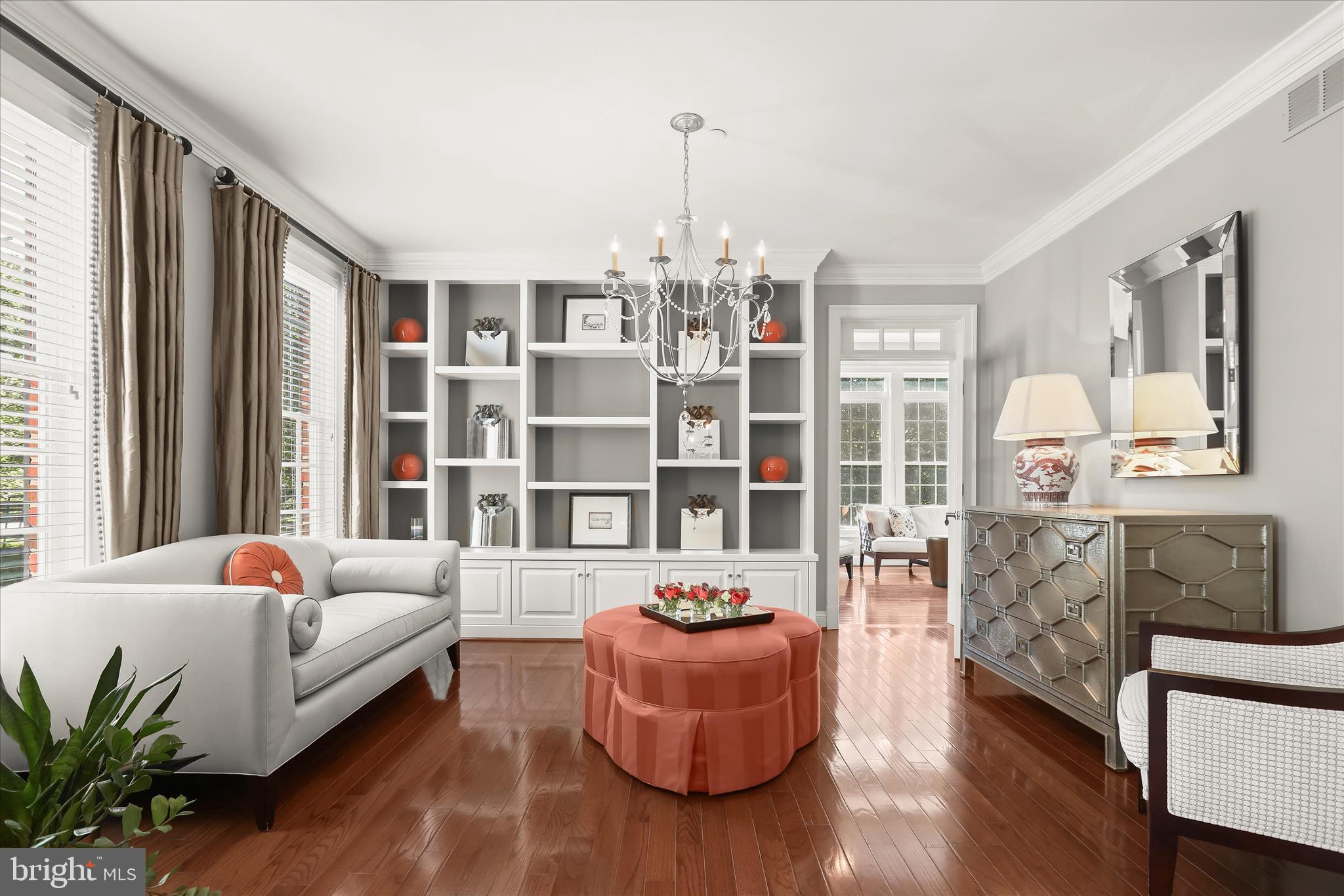 CLOVERFIELD - Residential
