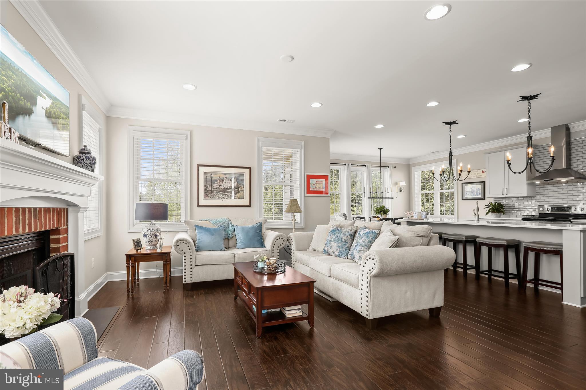 CLOVERFIELD - Residential