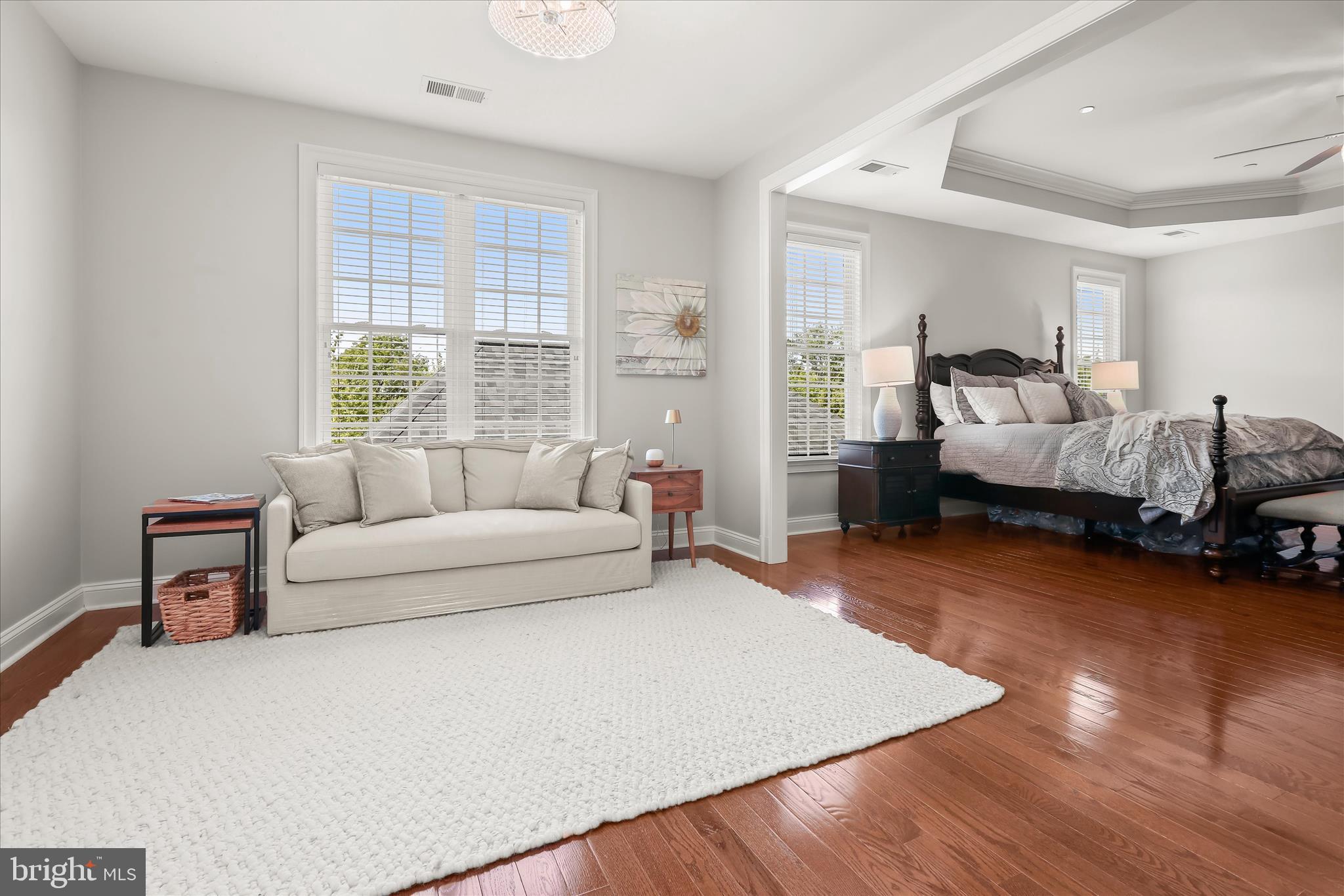 CLOVERFIELD - Residential