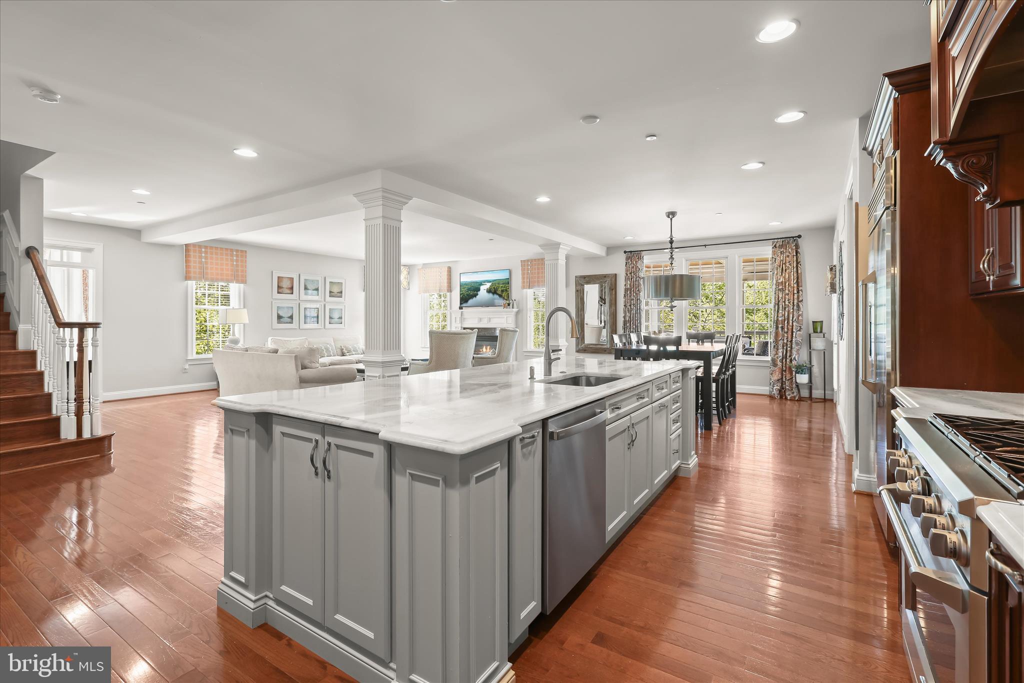 CLOVERFIELD - Residential