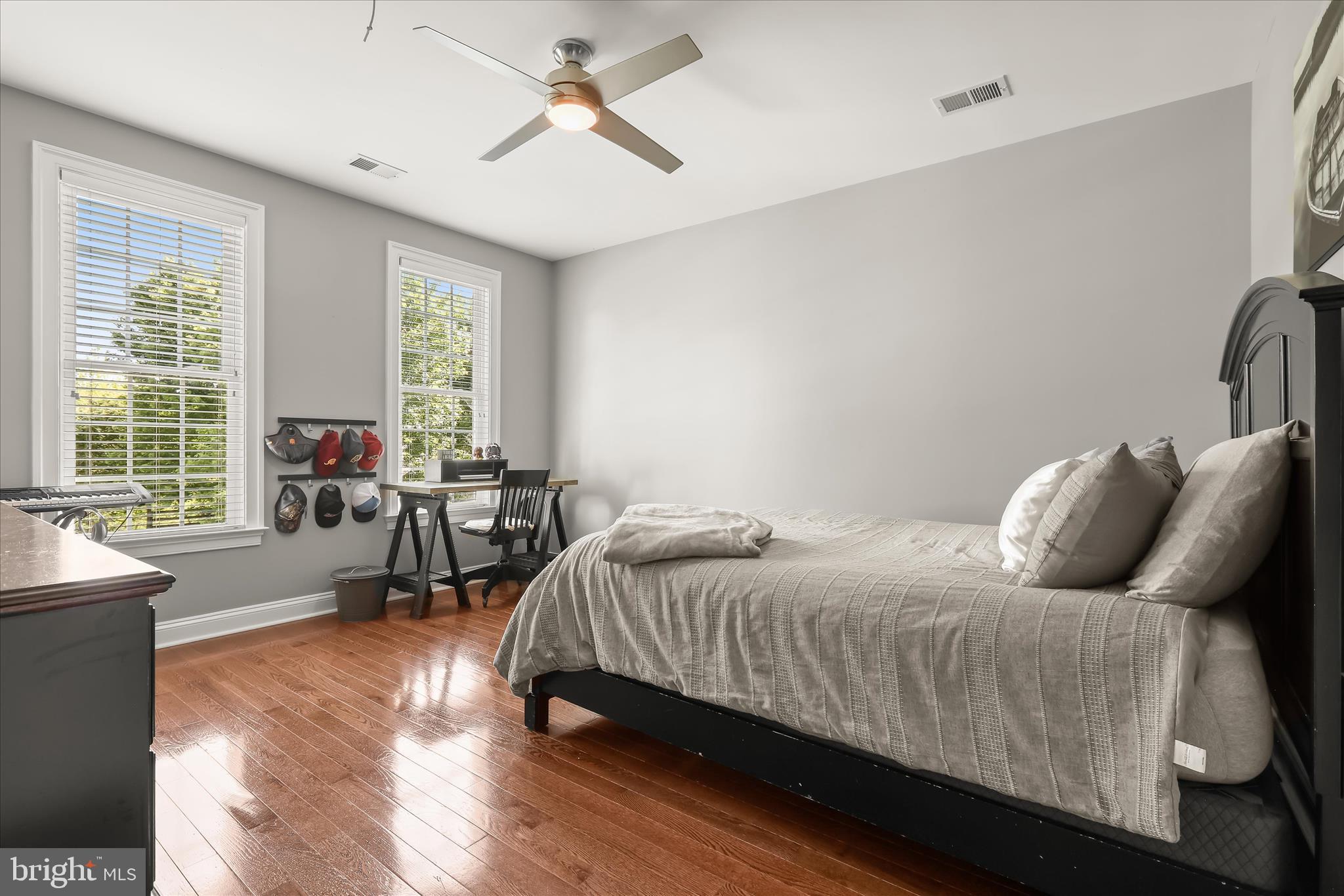 CLOVERFIELD - Residential