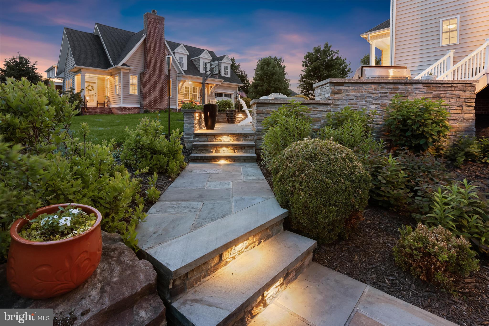 CLOVERFIELD - Residential