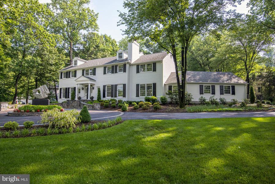 BRADLEY HILLS GROVE - Residential