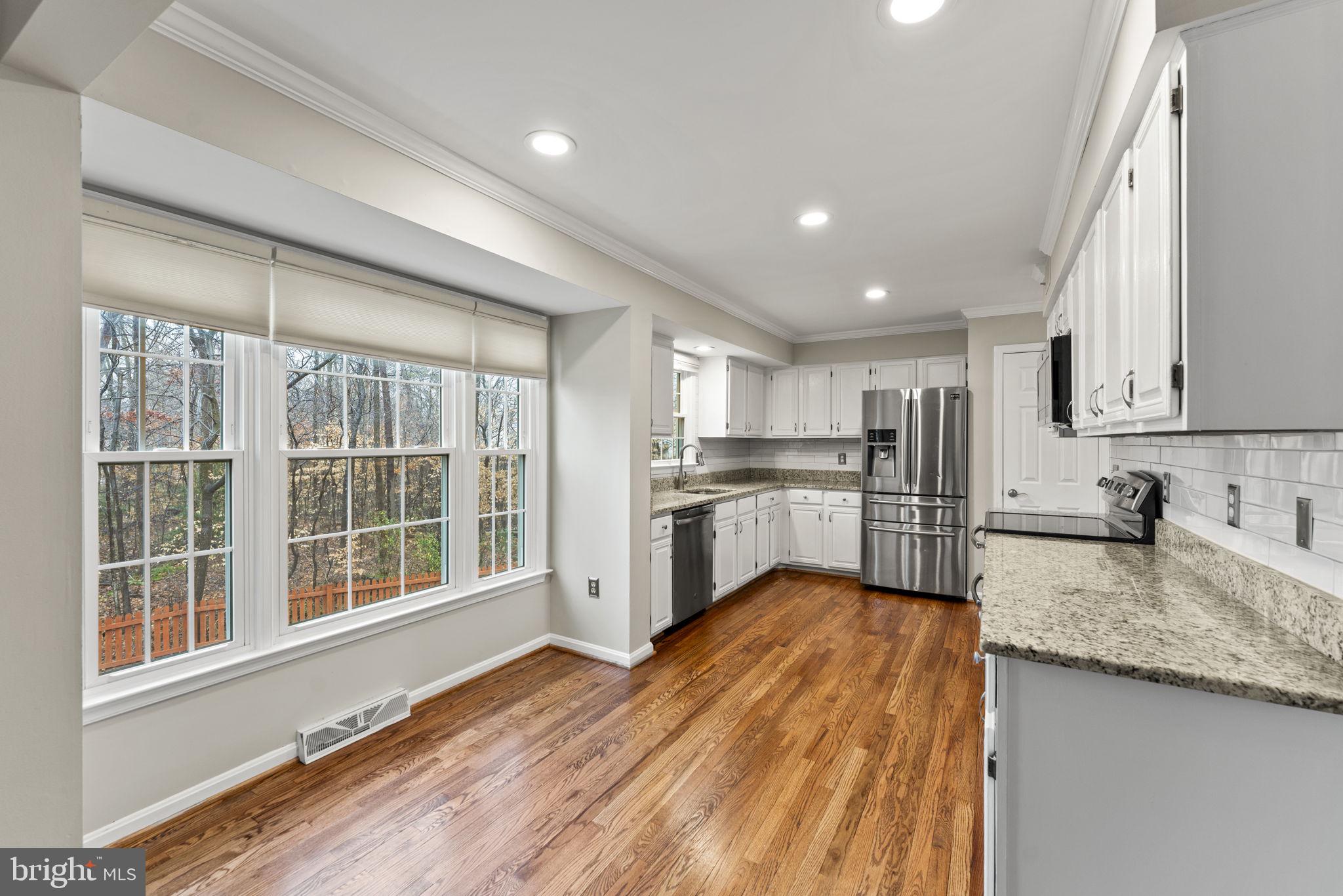 LAKEWOOD HILLS - Residential