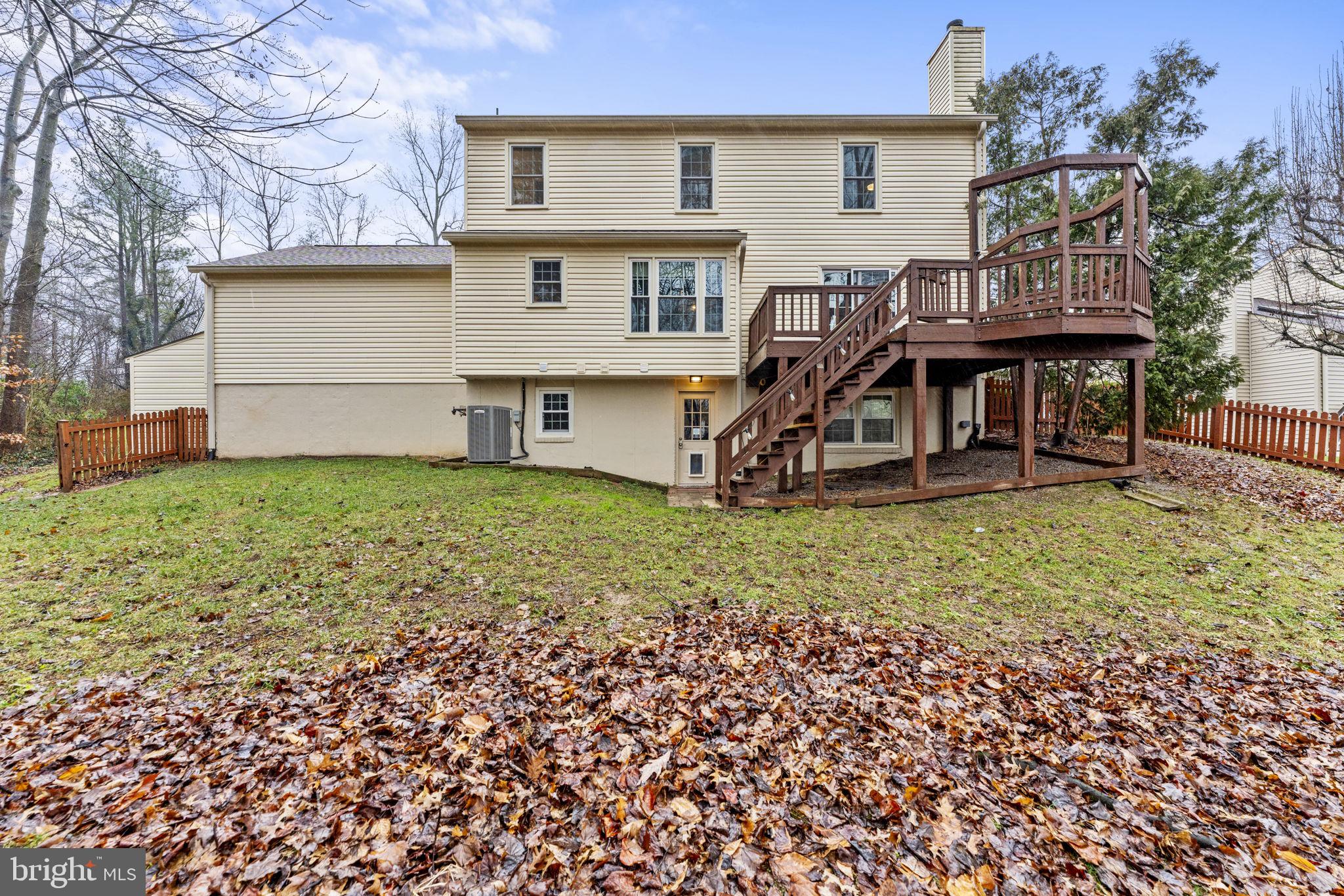 LAKEWOOD HILLS - Residential