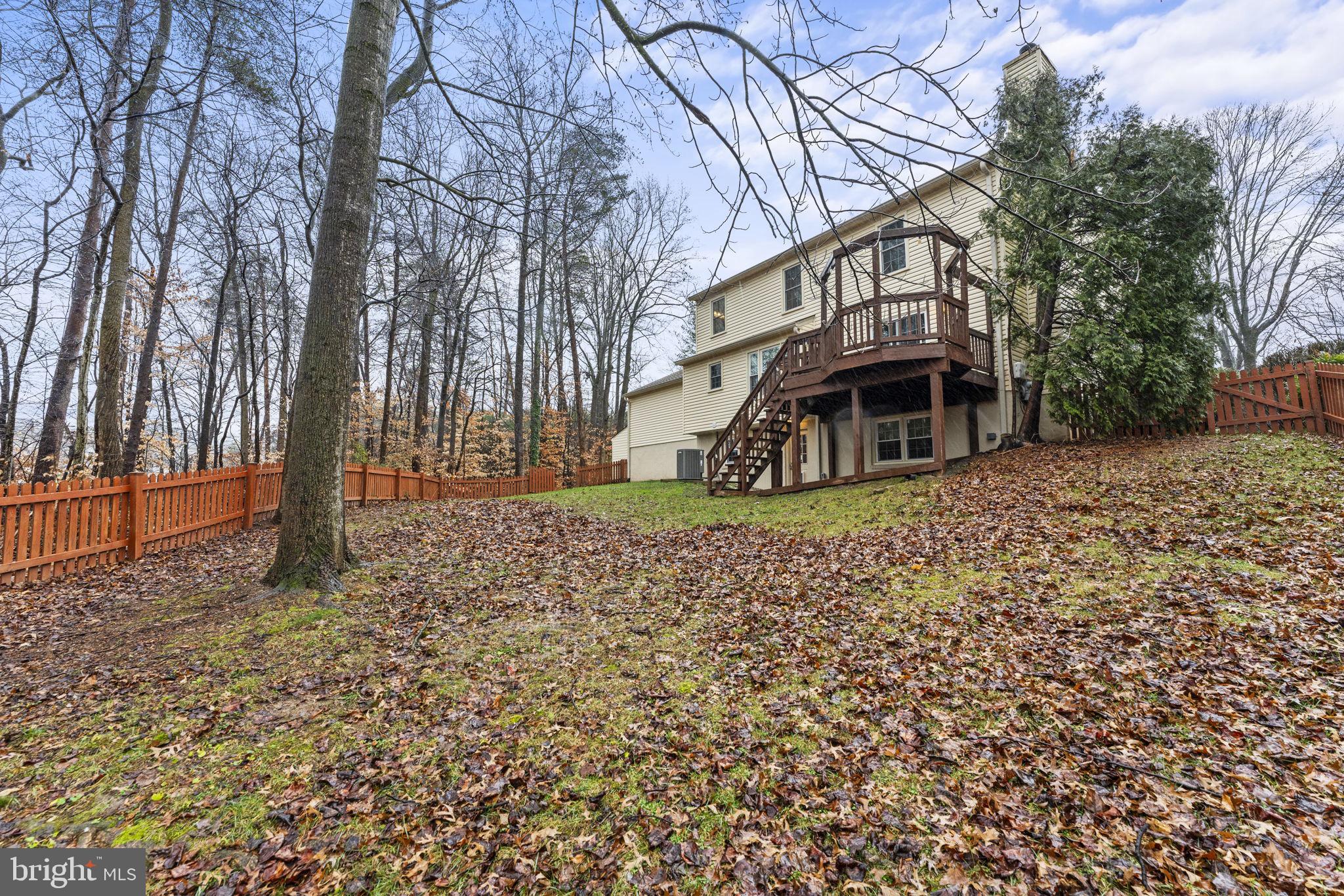 LAKEWOOD HILLS - Residential