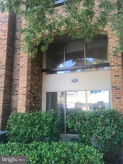 SOUTHAMPTON - Residential Lease