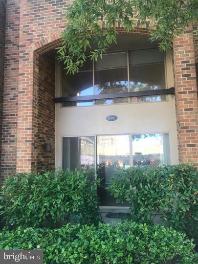 SOUTHAMPTON - Residential Lease