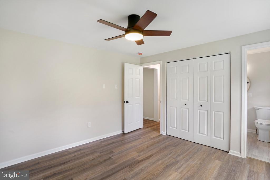 HOLLYWOOD SHORES - Residential