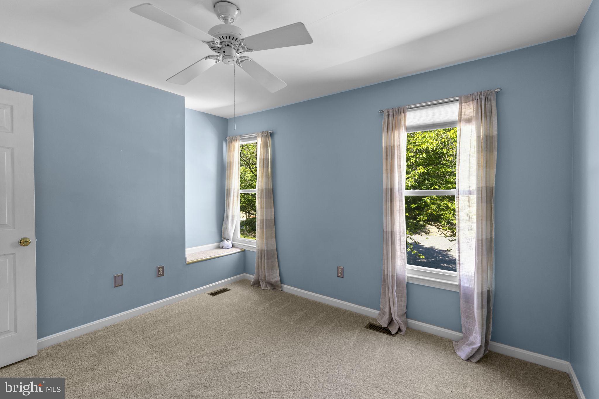 SONGBIRDS GLEN - Residential