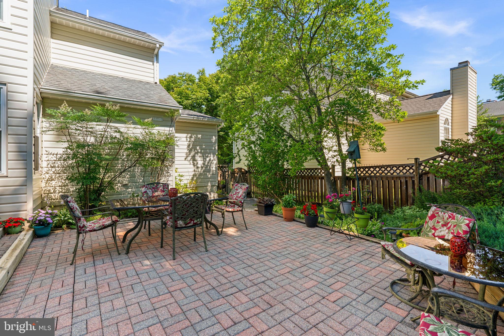 SONGBIRDS GLEN - Residential