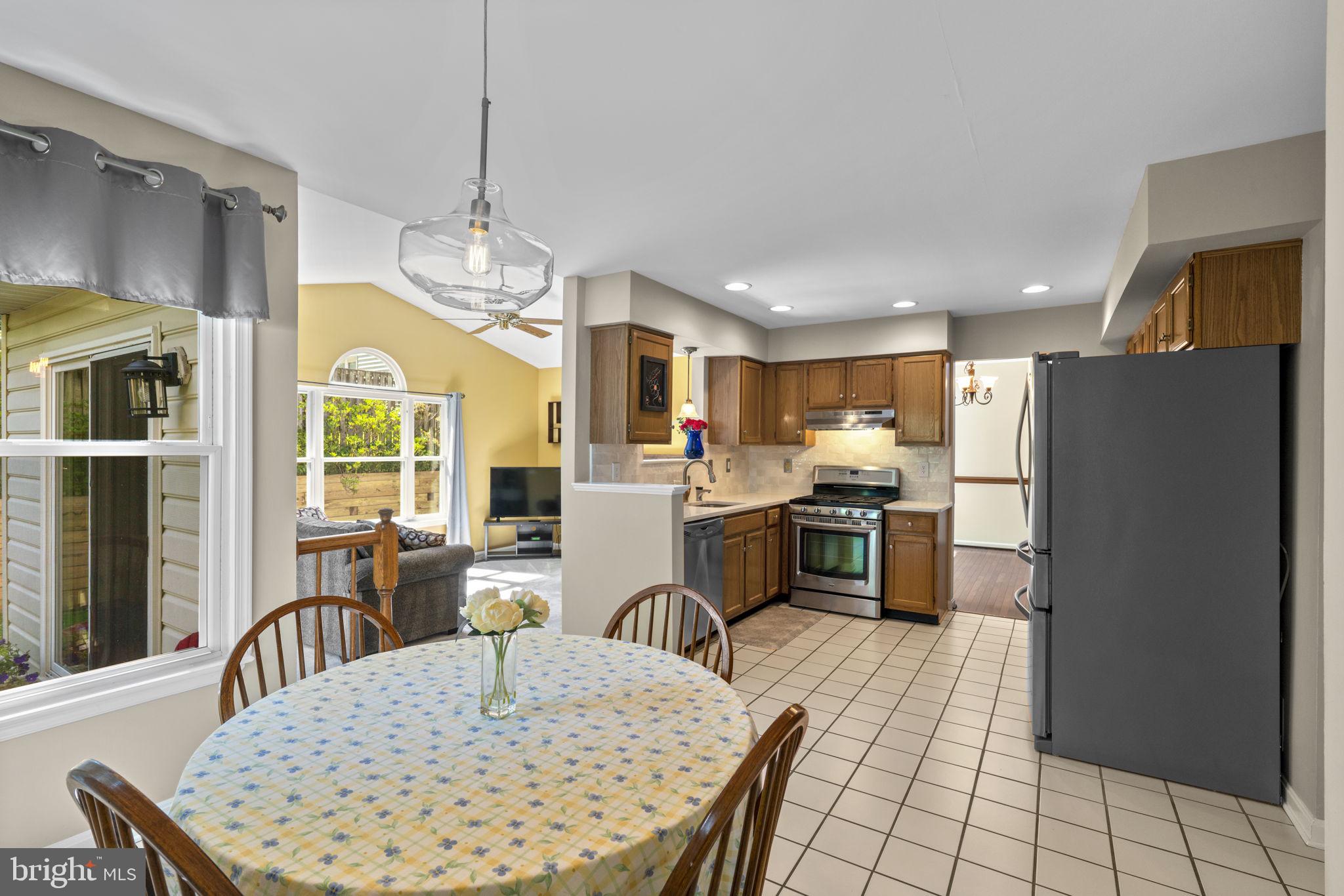 SONGBIRDS GLEN - Residential