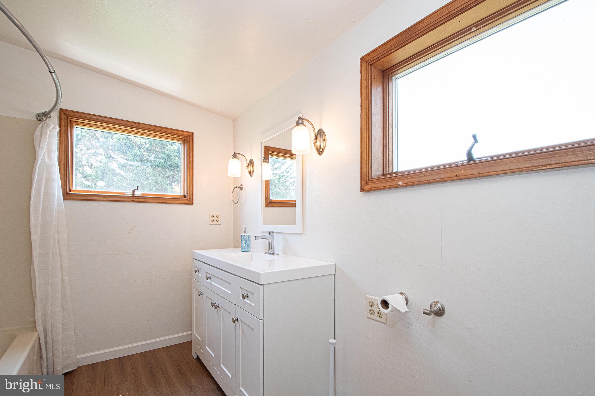MADISON EDINBURG - Residential
