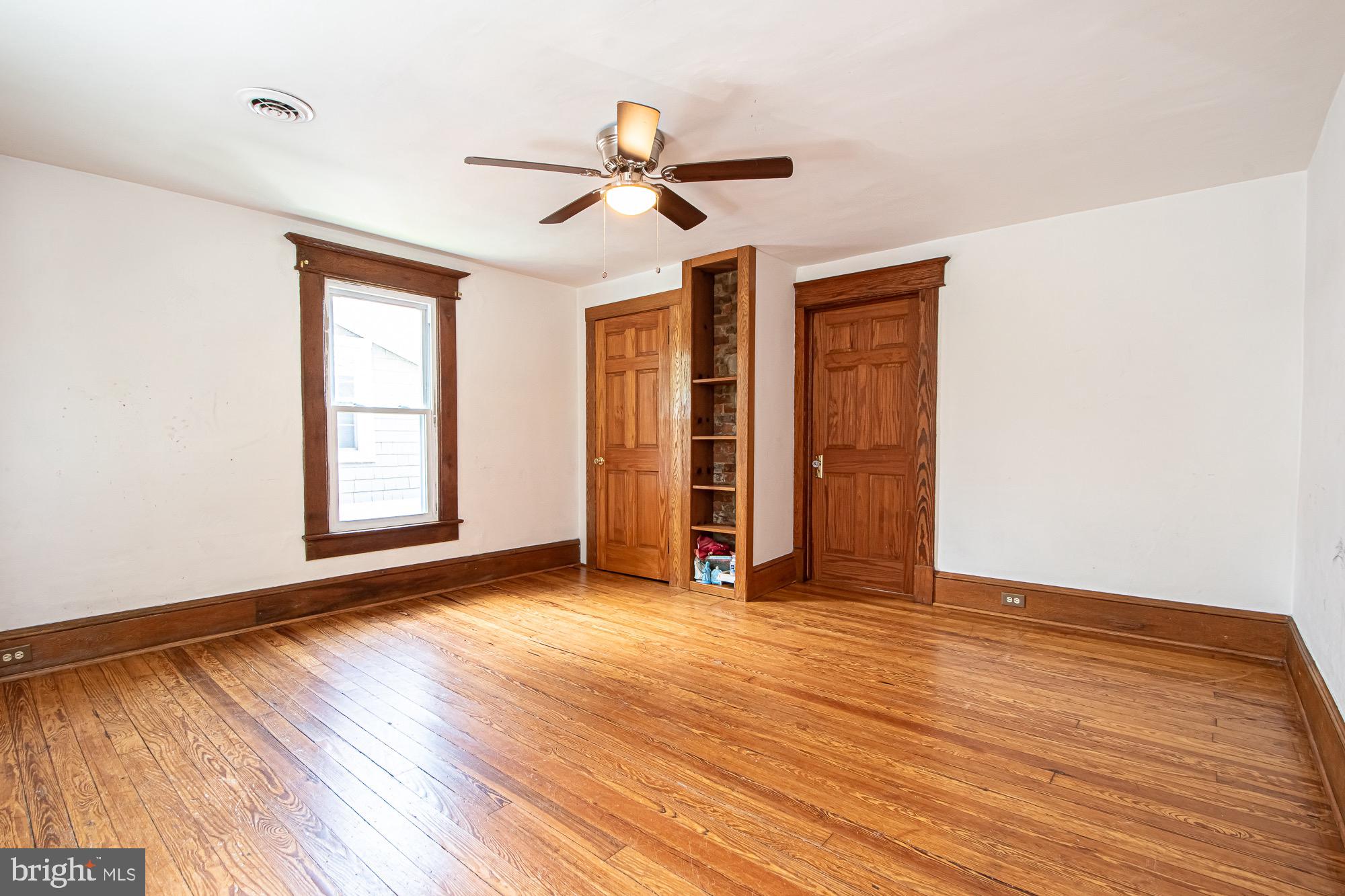 MADISON EDINBURG - Residential