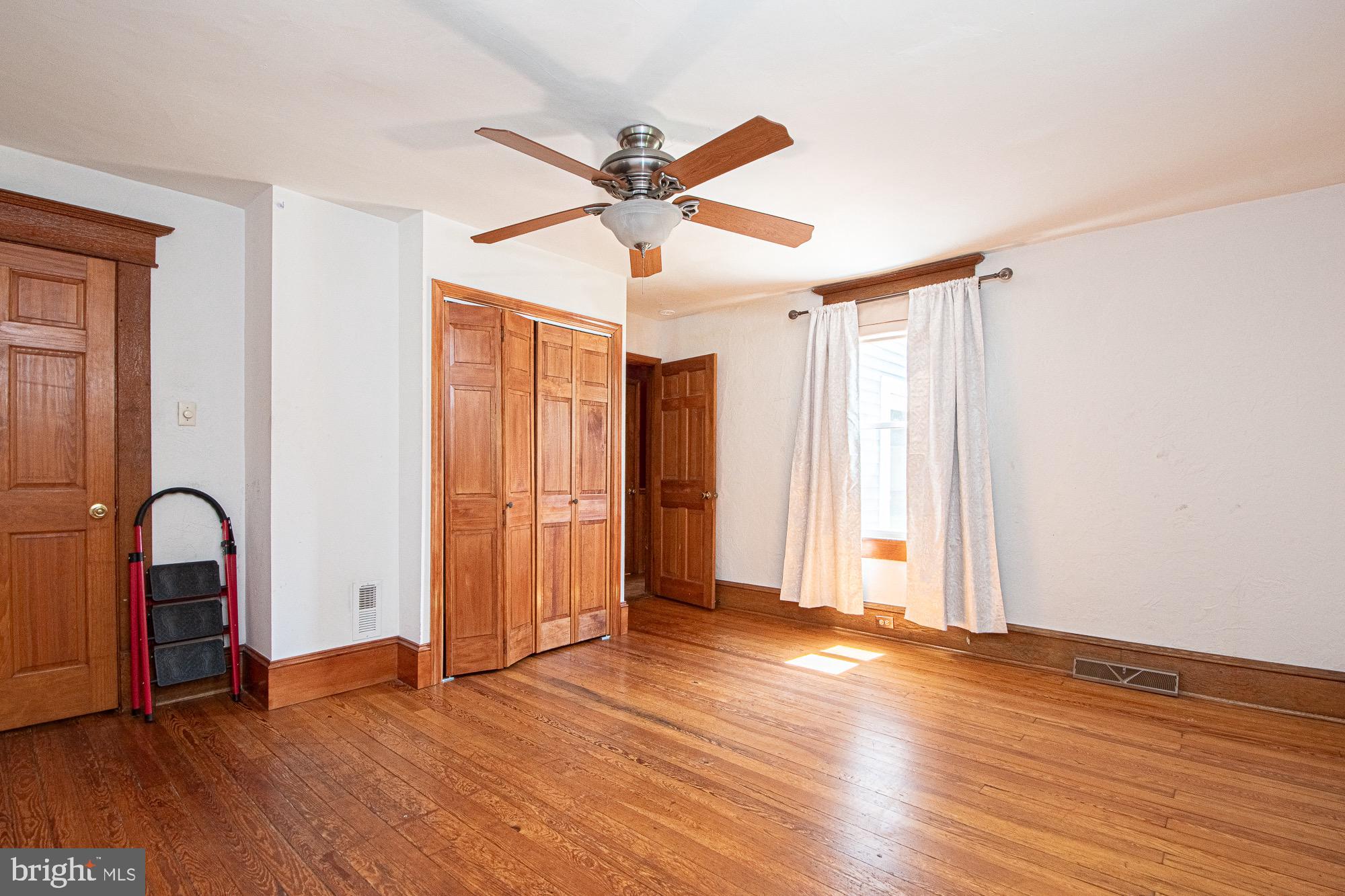 MADISON EDINBURG - Residential