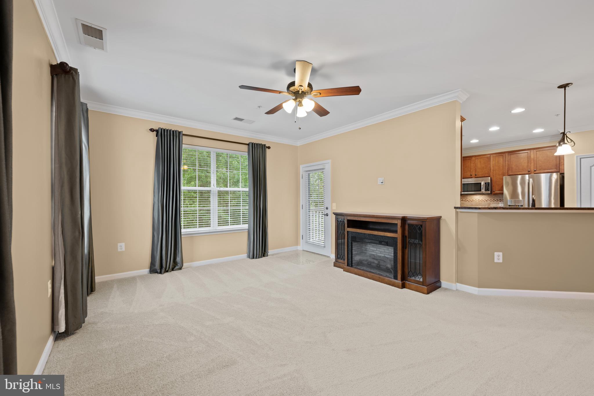 CARROLLS CREEK - Residential