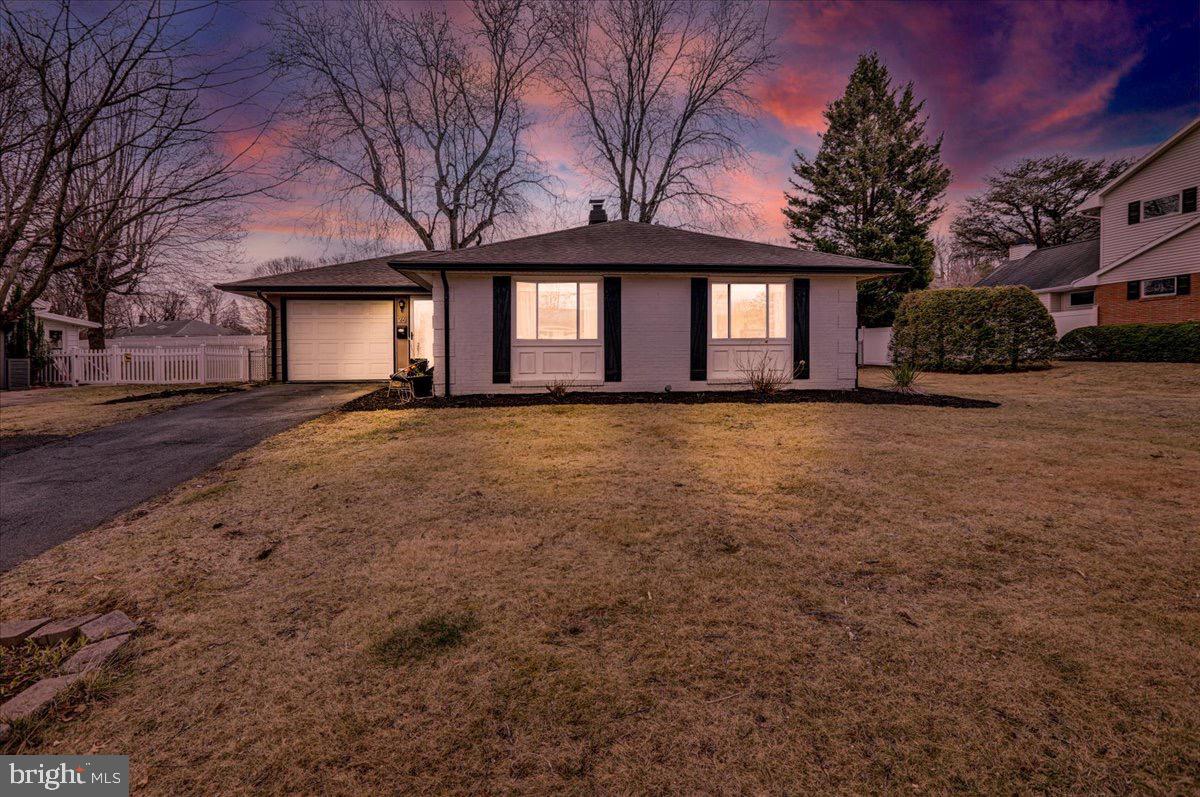 Move in ready ranch home nestled on a quiet tree lined street in Wilson school district. More to follow!! Showings to begin 4/4/25.