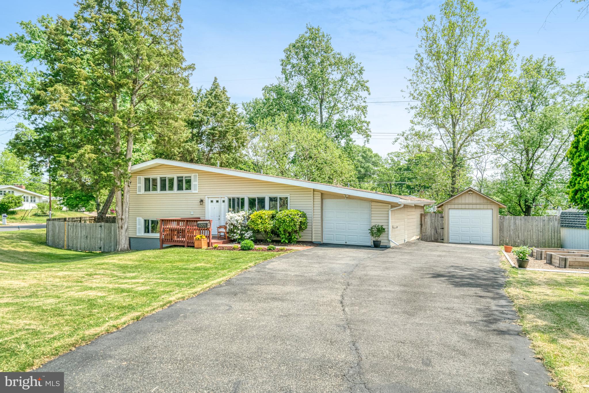 RIDGE VIEW ESTATES - Residential