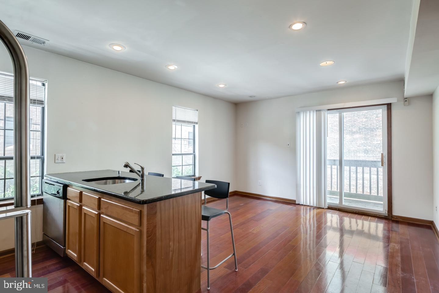 GRADUATE HOSPITAL - Residential Lease