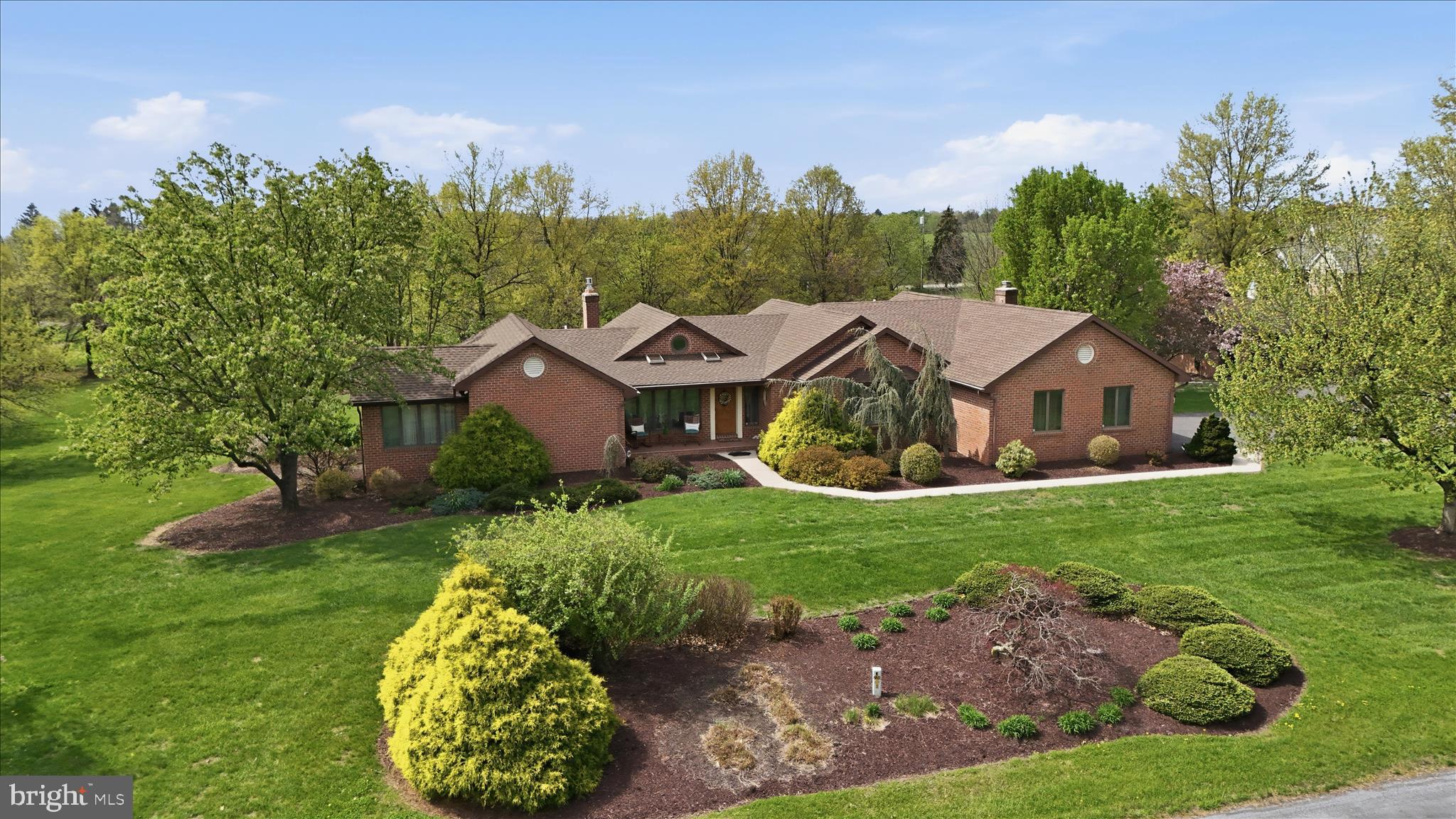 LAURICH TOWN HILL ESTATES - Residential