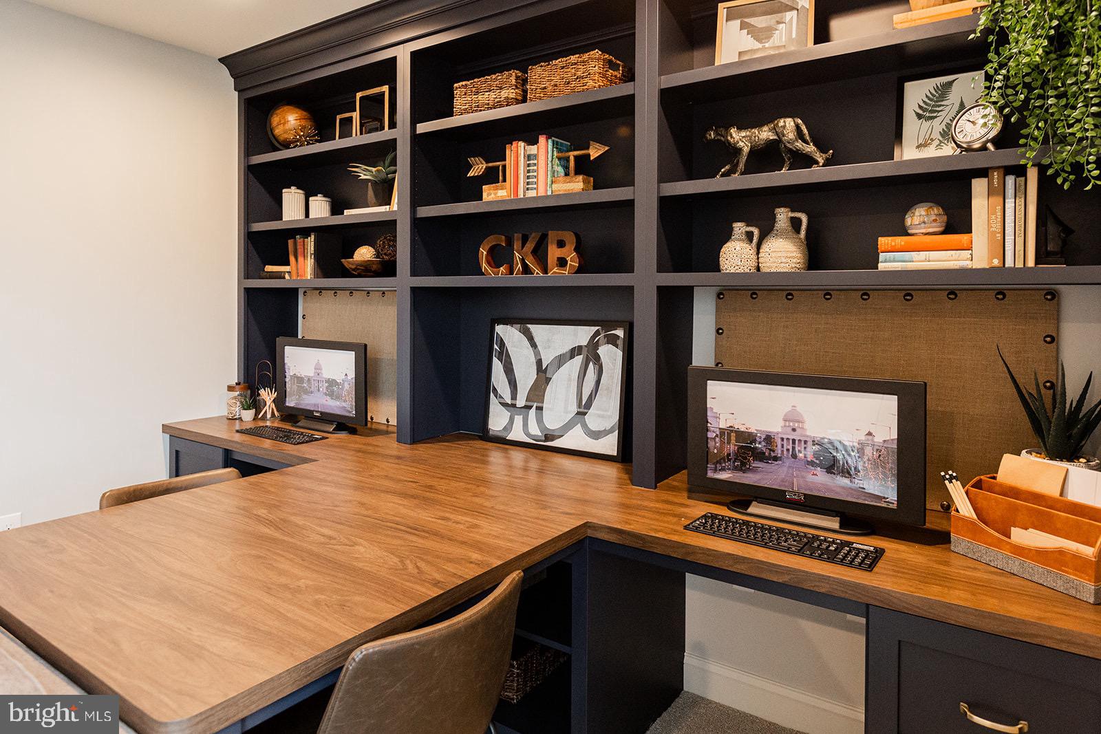 PINE VIEW ESTATES - Residential