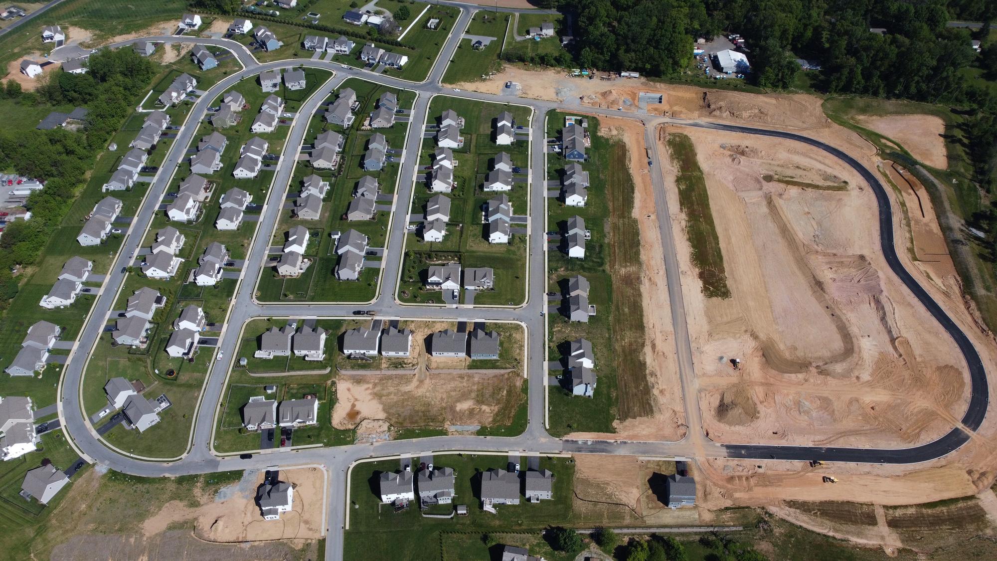 PINE VIEW ESTATES - Residential