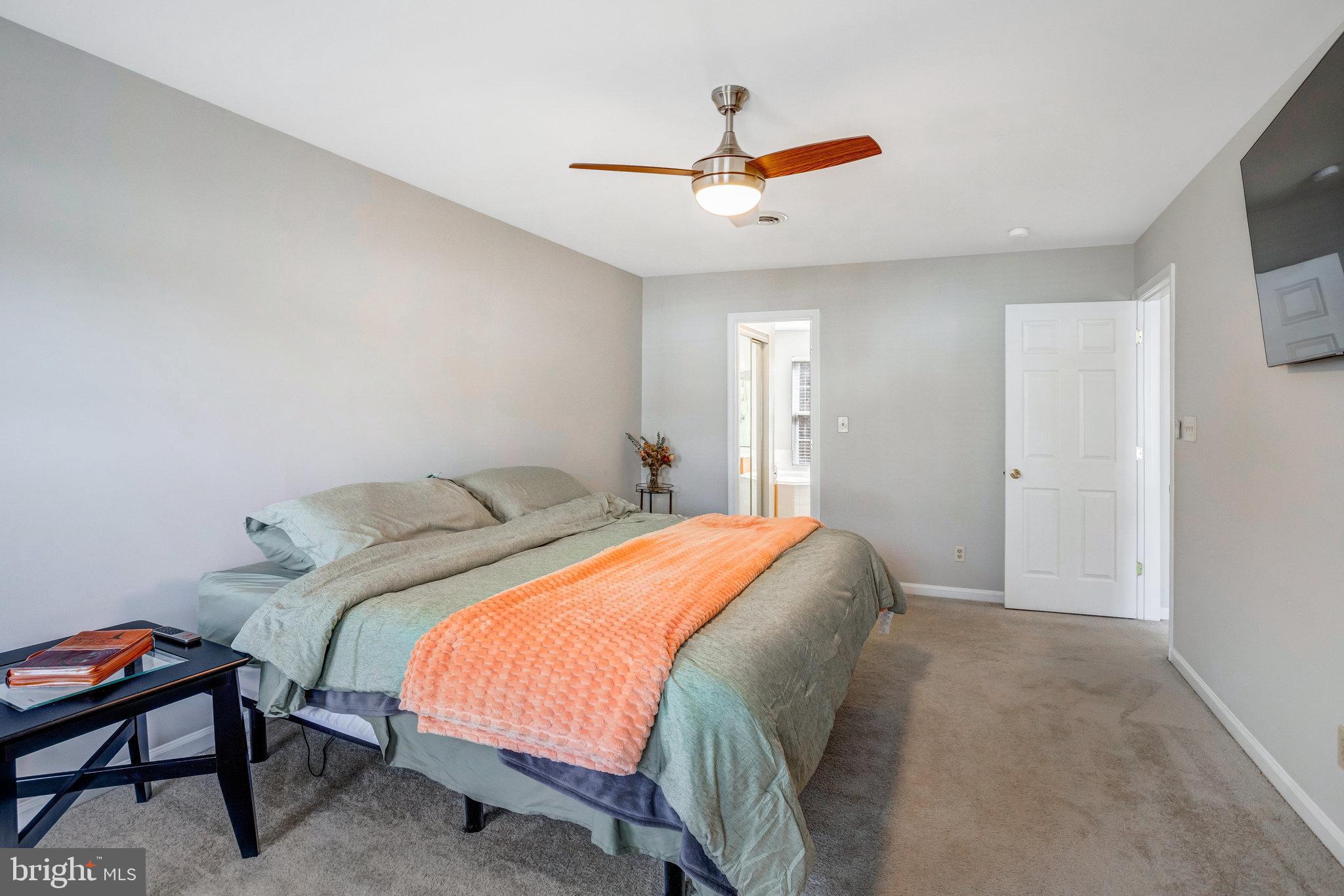LEE'S HILL - Residential
